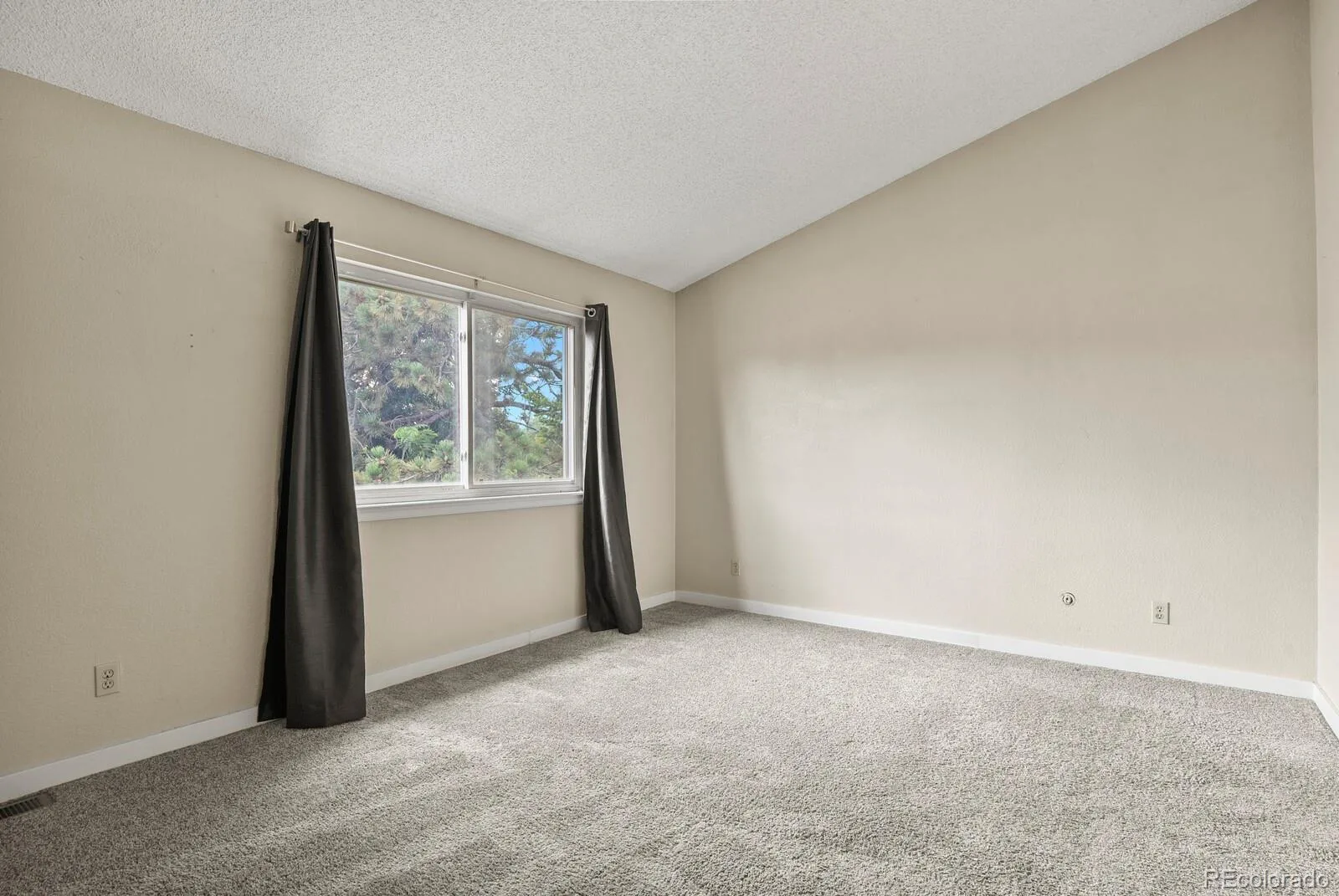 4290 S Mobile Circle #A Aurora CO 80013 MLS #REC7894909 06272026185559 1600 14