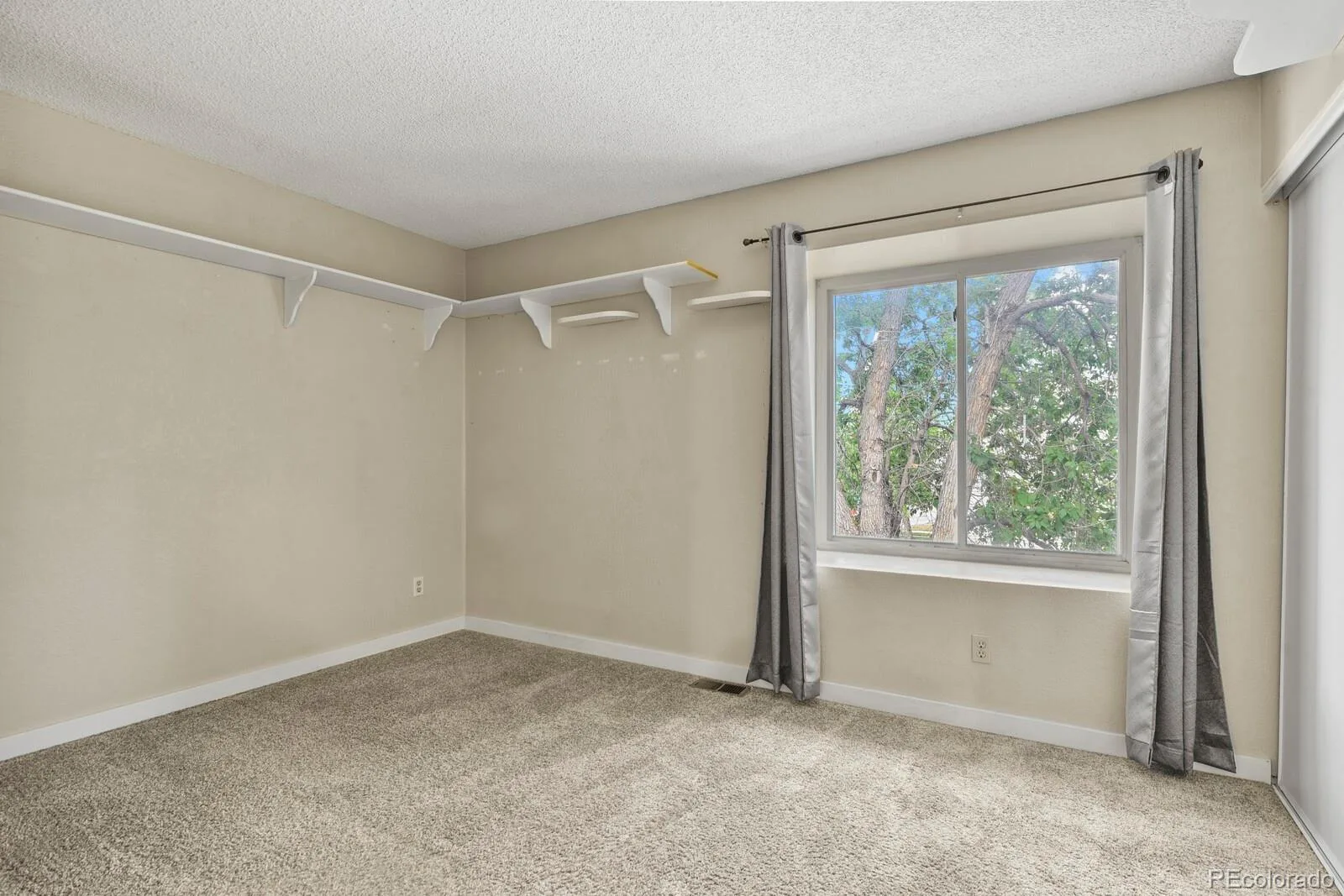 4290 S Mobile Circle #A Aurora CO 80013 MLS #REC7894909 06272026185559 1600 17