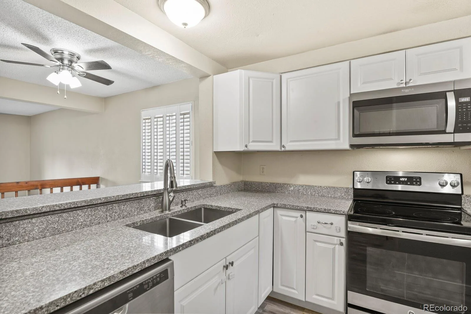 4290 S Mobile Circle #A Aurora CO 80013 MLS #REC7894909 06272026185559 1600 6