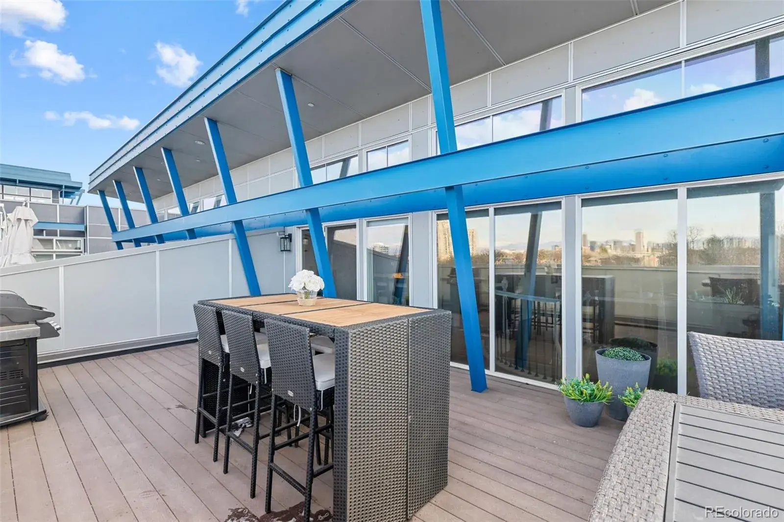 03052026175610 1600 16