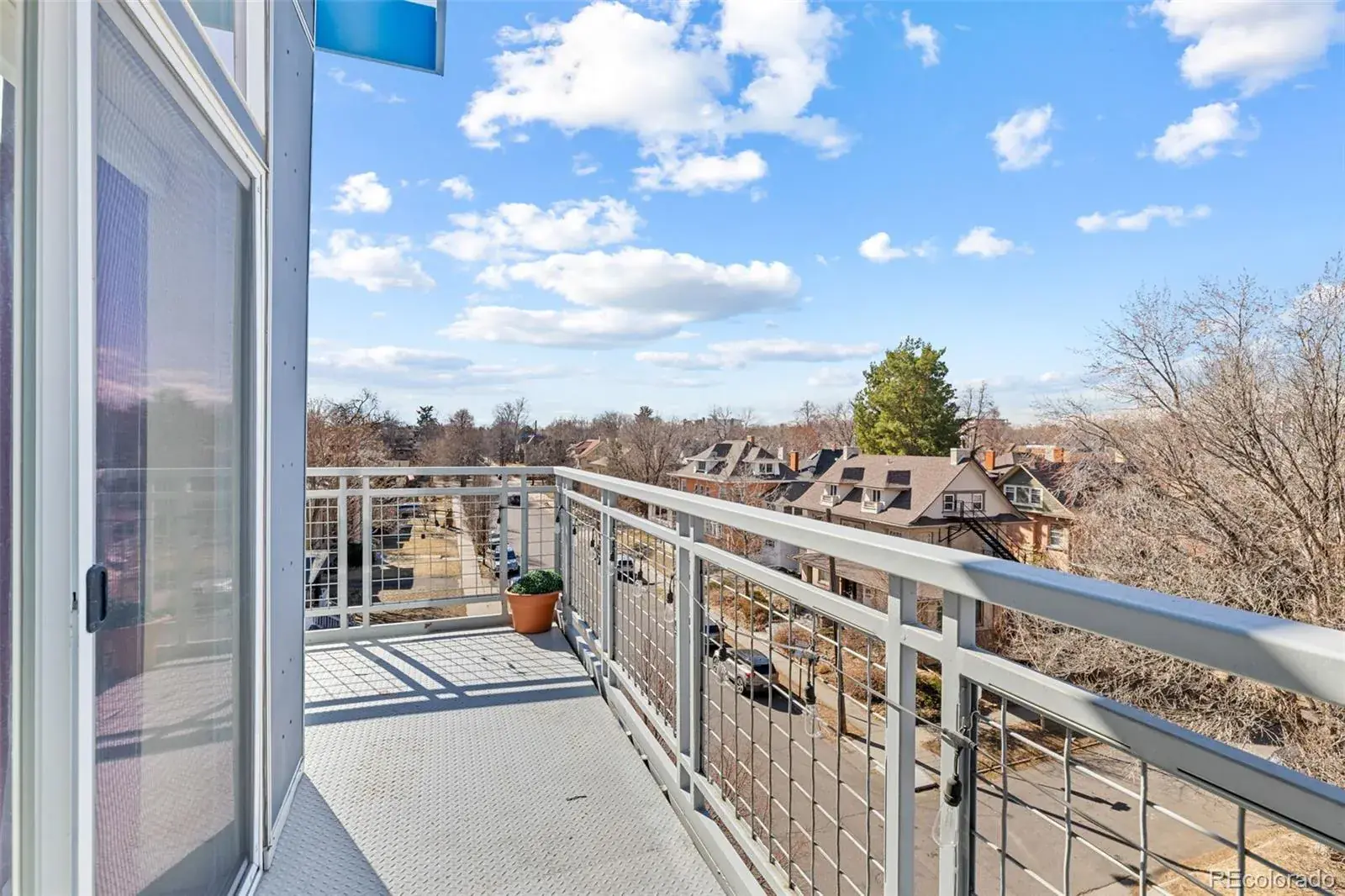 03052026175610 1600 37