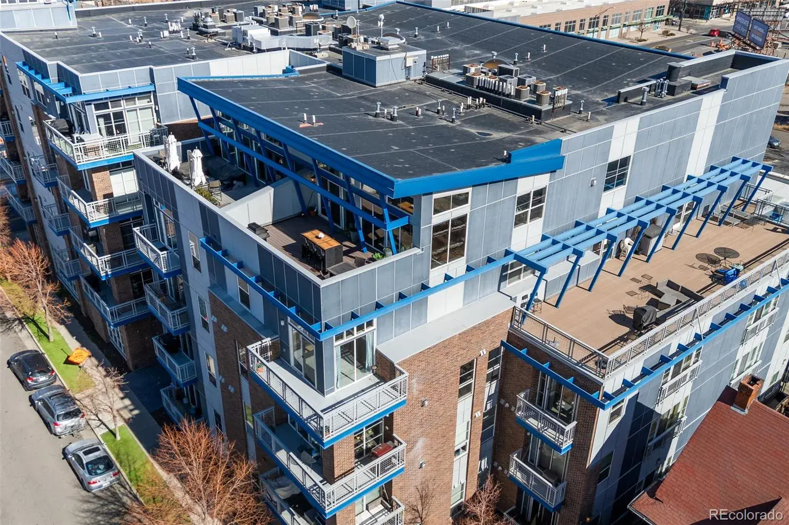 03052026175610 1600 42