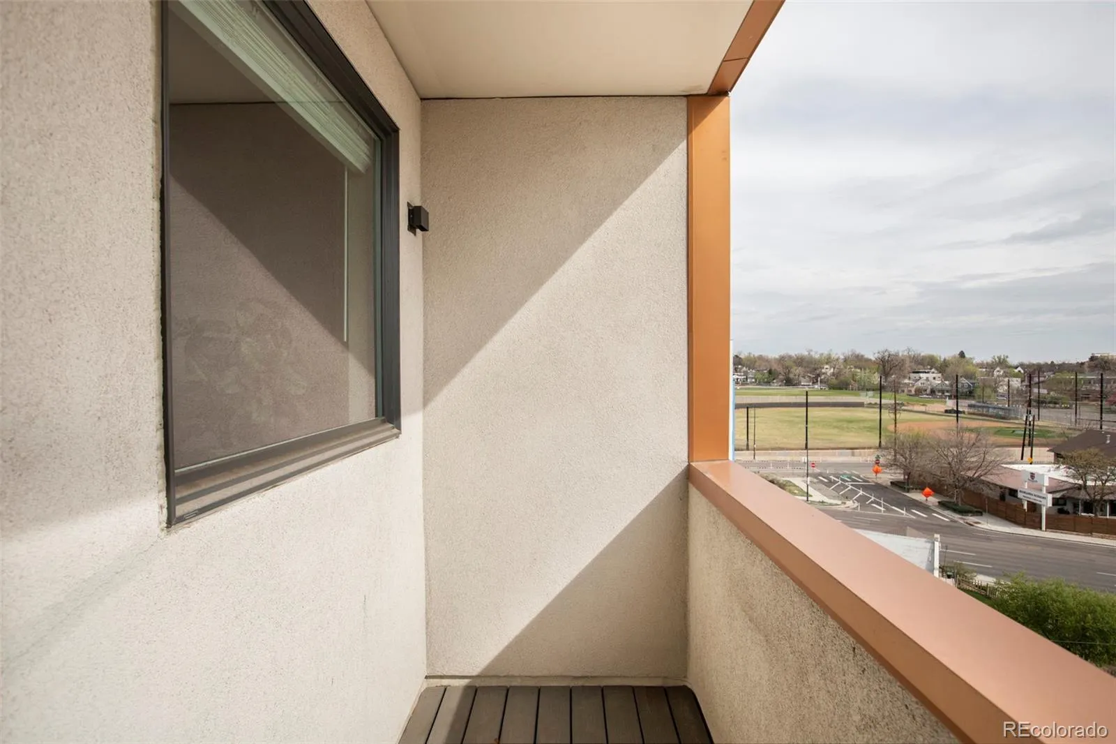 04202026210553 1600 11