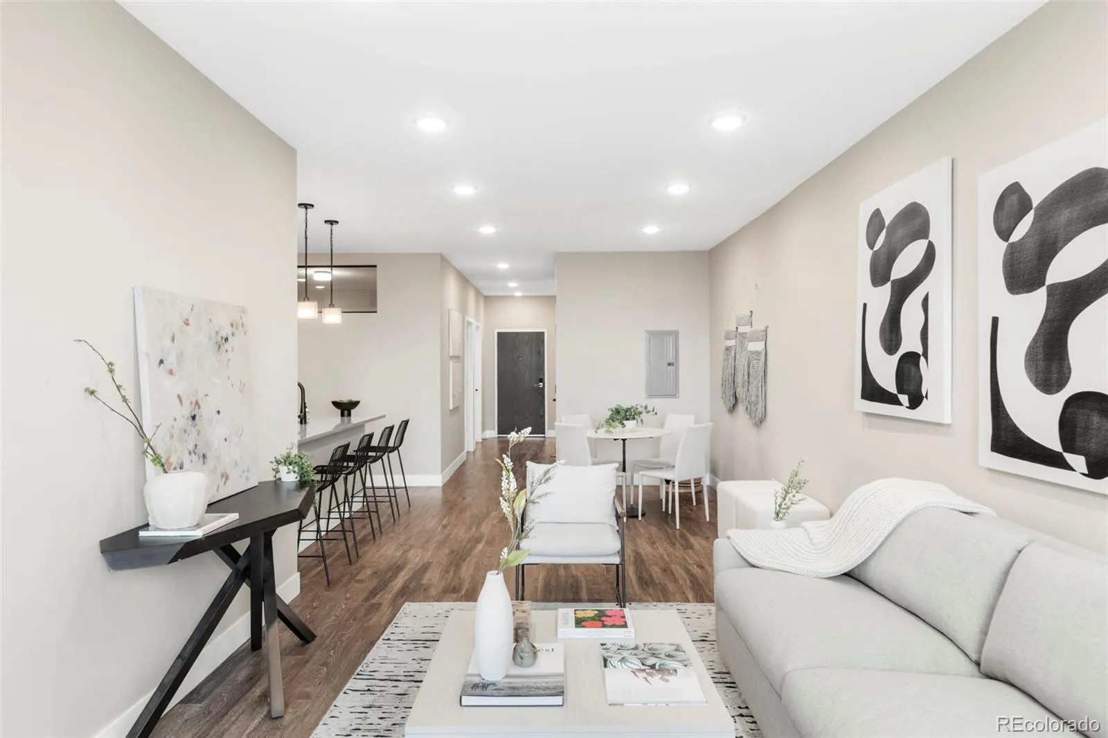 04202026210553 1600 14