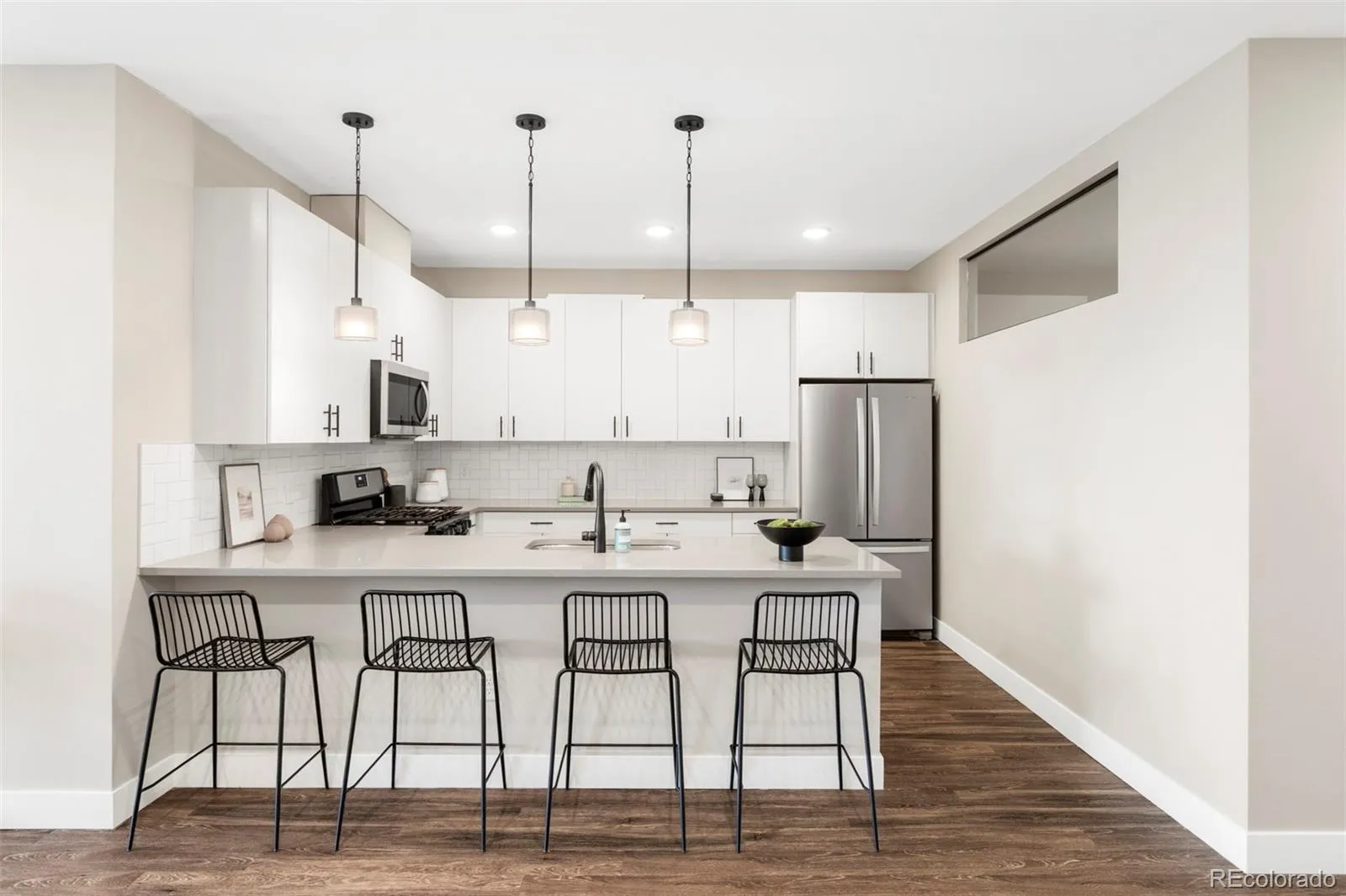 04202026210553 1600 2