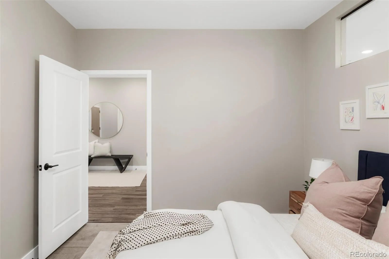 04202026210553 1600 22