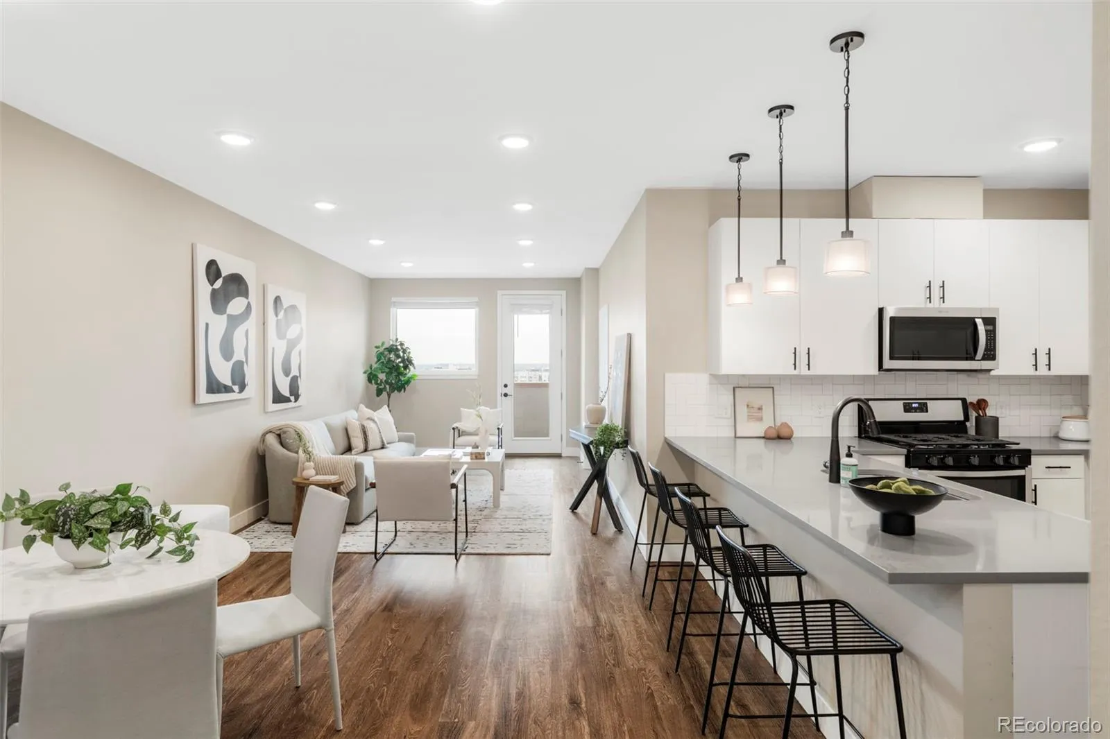 04202026210553 1600 3