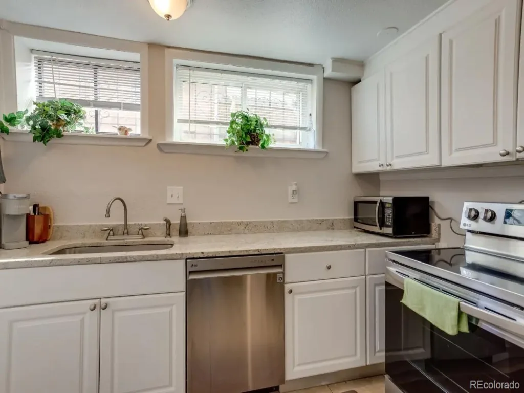 3243 Kearney Street Denver CO 80207 | MLS #REC7898418 08192026163404 1024 27