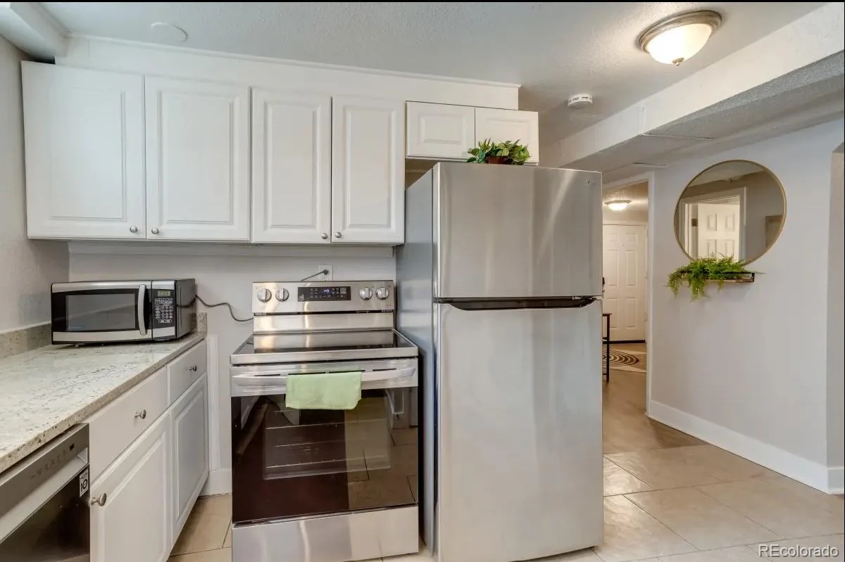 3243 Kearney Street Denver CO 80207 | MLS #REC7898418 08192026163404 1200 29