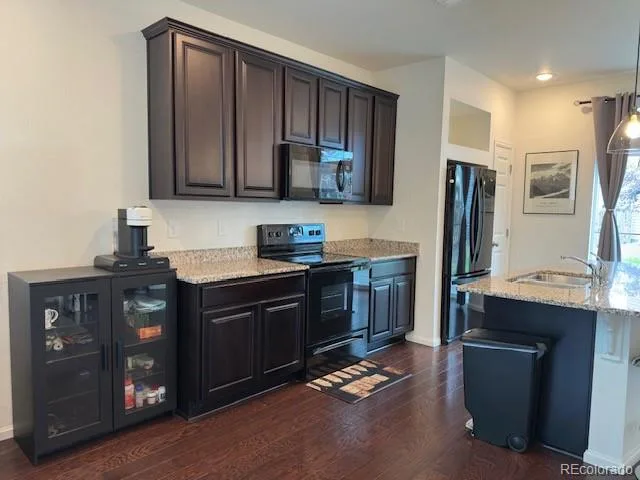 200 S Oak Hill Street Aurora CO 80018 | MLS #REC7899008 08312026171950 640 7