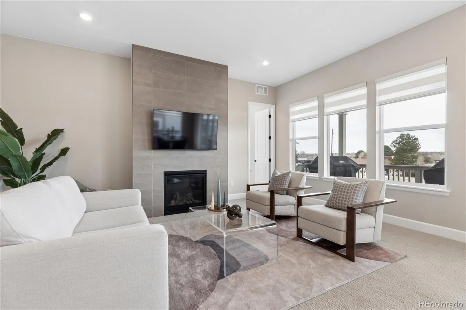 04172026213354 1600 14