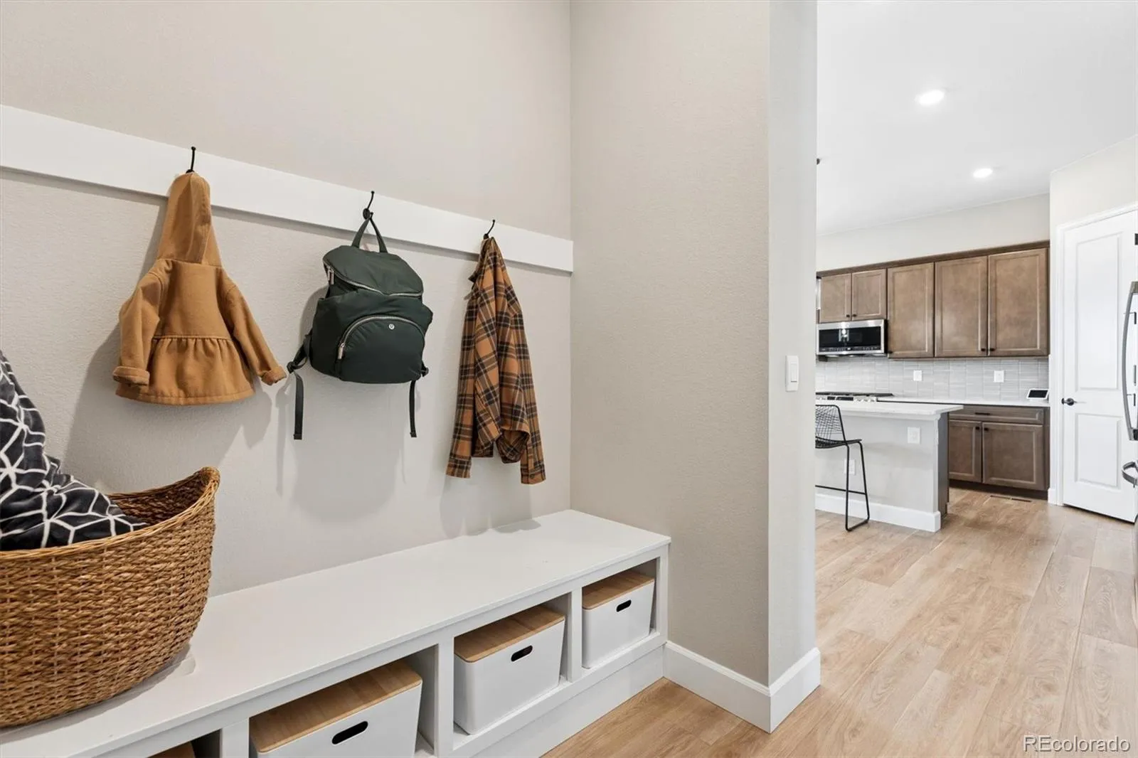 04172026213354 1600 17