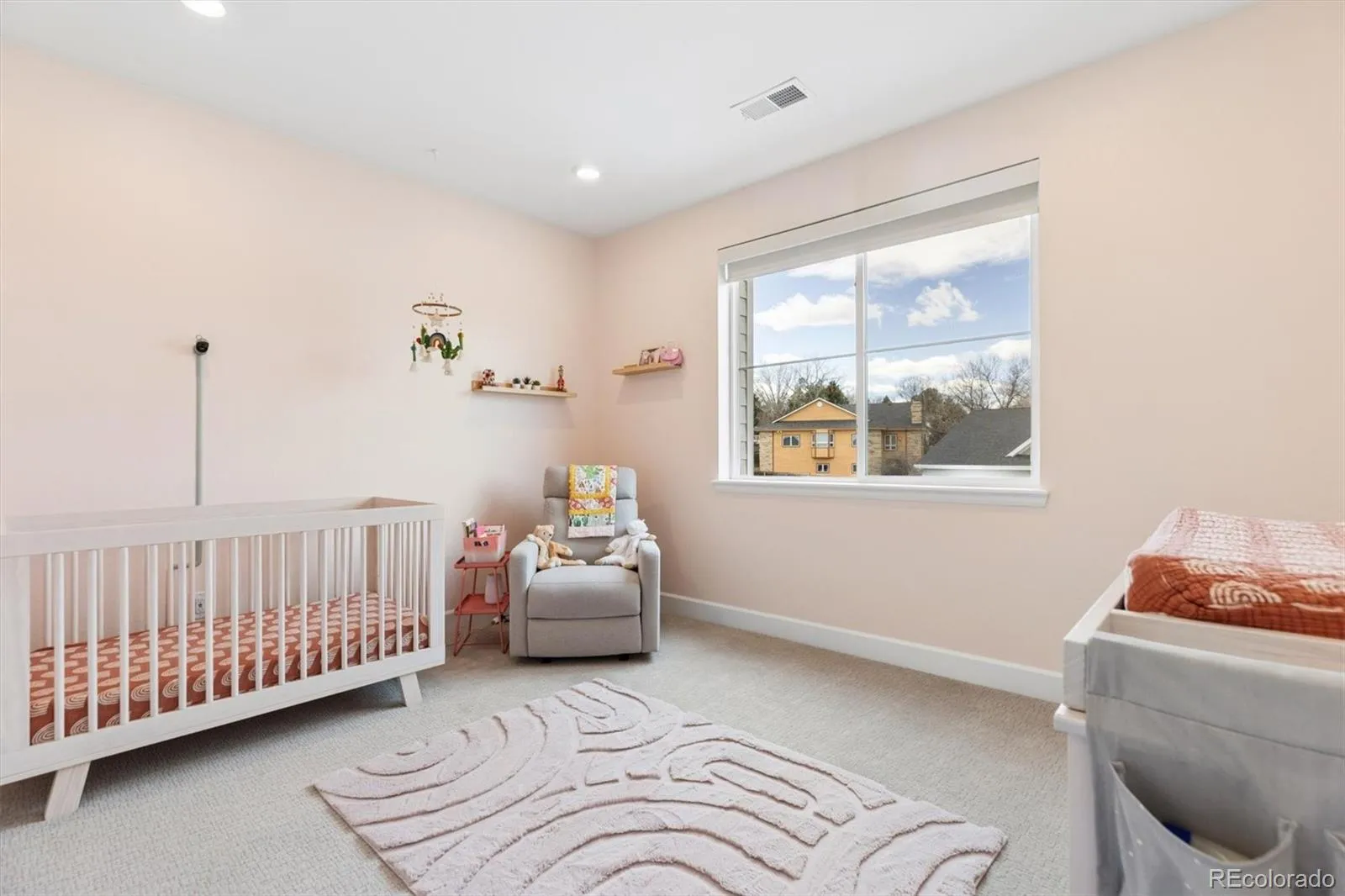 04172026213354 1600 28