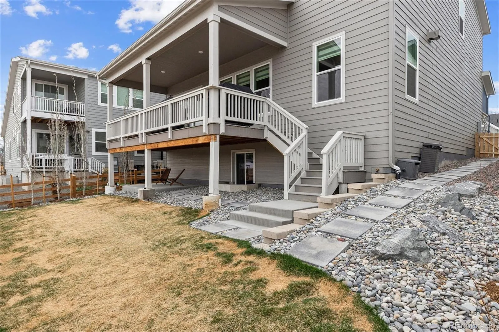 04172026213354 1600 42