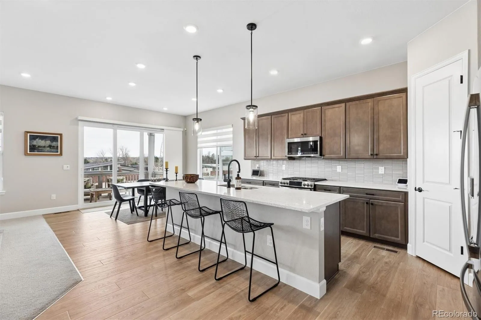 04172026213354 1600 6