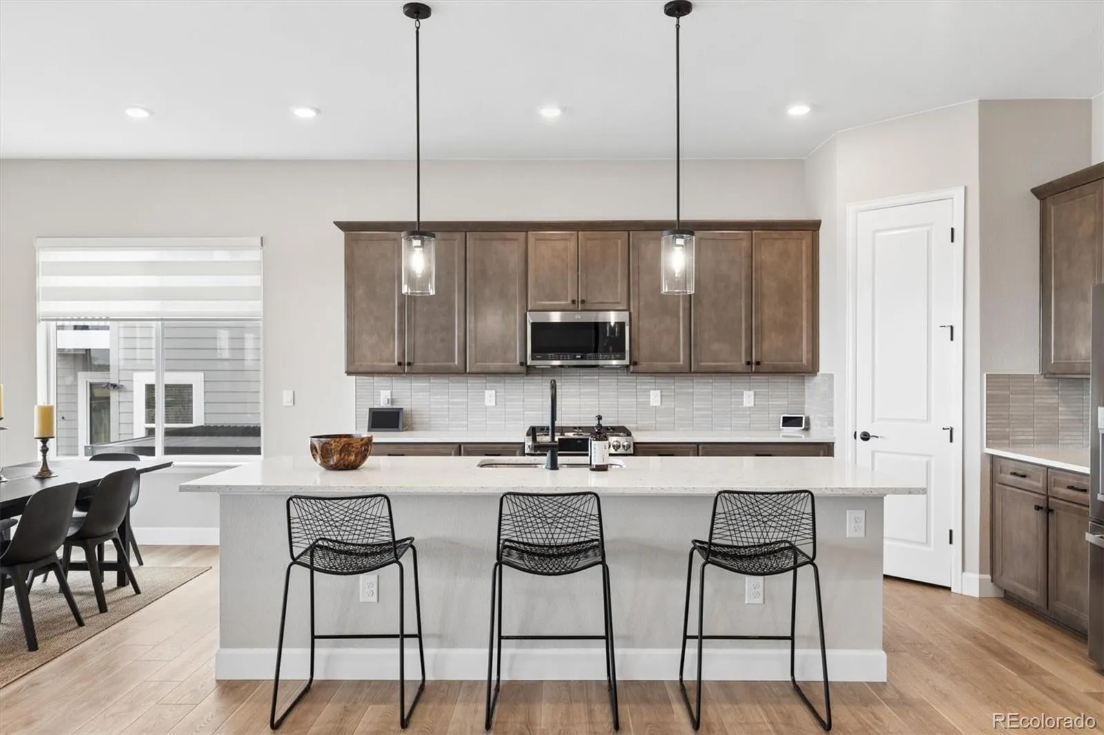 04172026213354 1600 7