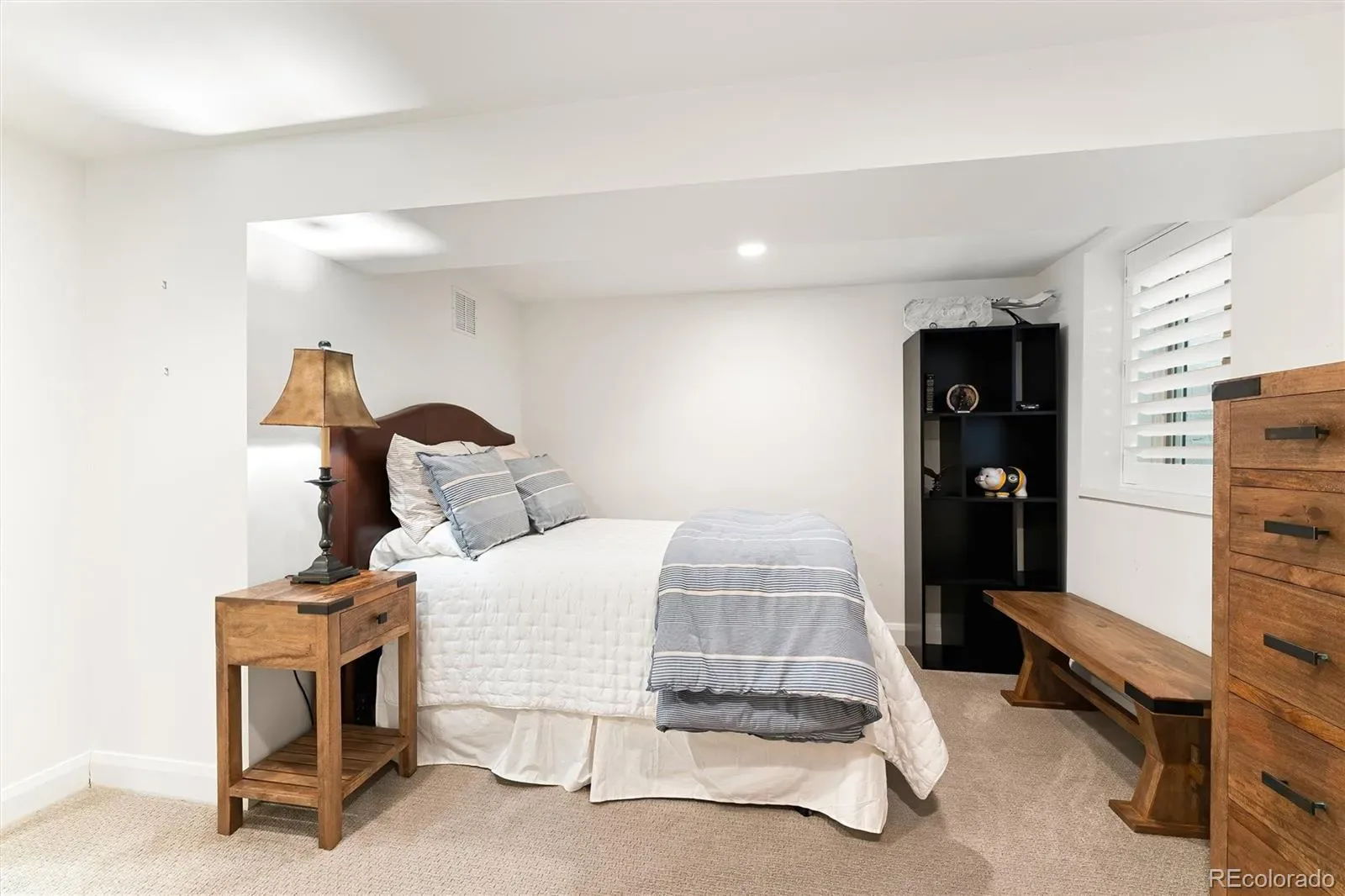 03082026000307 1600 40