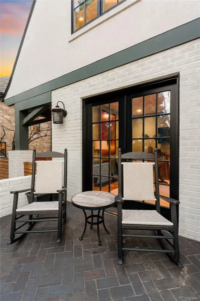 03082026000307 800 4