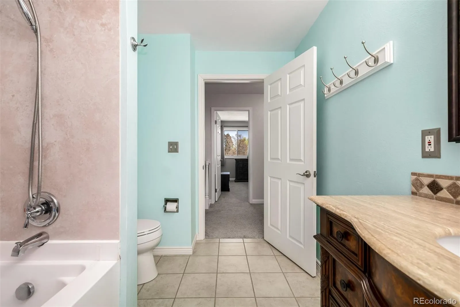 04032026220525 1600 29