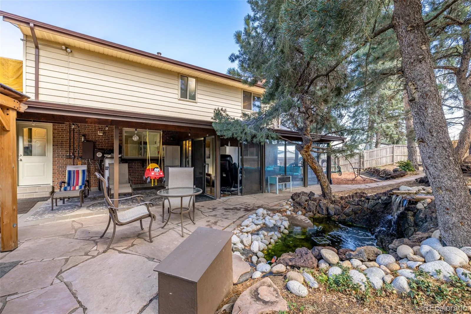 04032026220525 1600 42