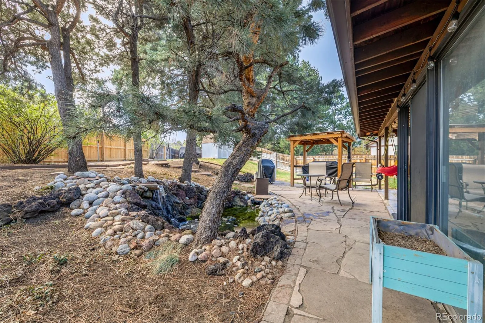 04032026220525 1600 43