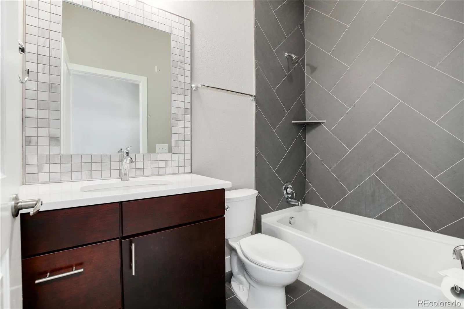 1733 Grove Street #4 Denver CO 80204 | MLS #REC7904574 07272026202704 1600 20