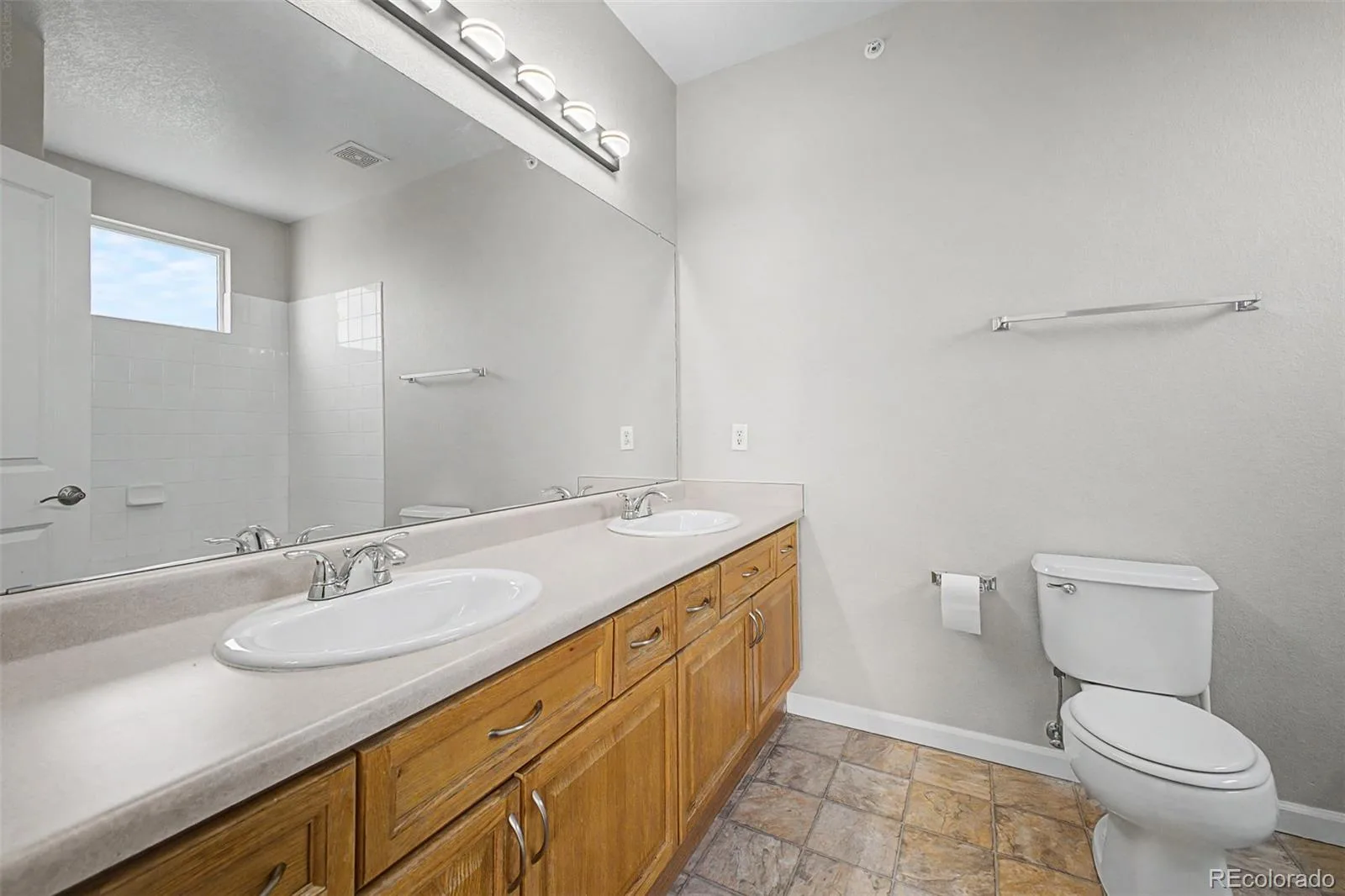 7479 S Alkire Street #302 Littleton CO 80127 | MLS #REC7905638 06182026203031 1600 15