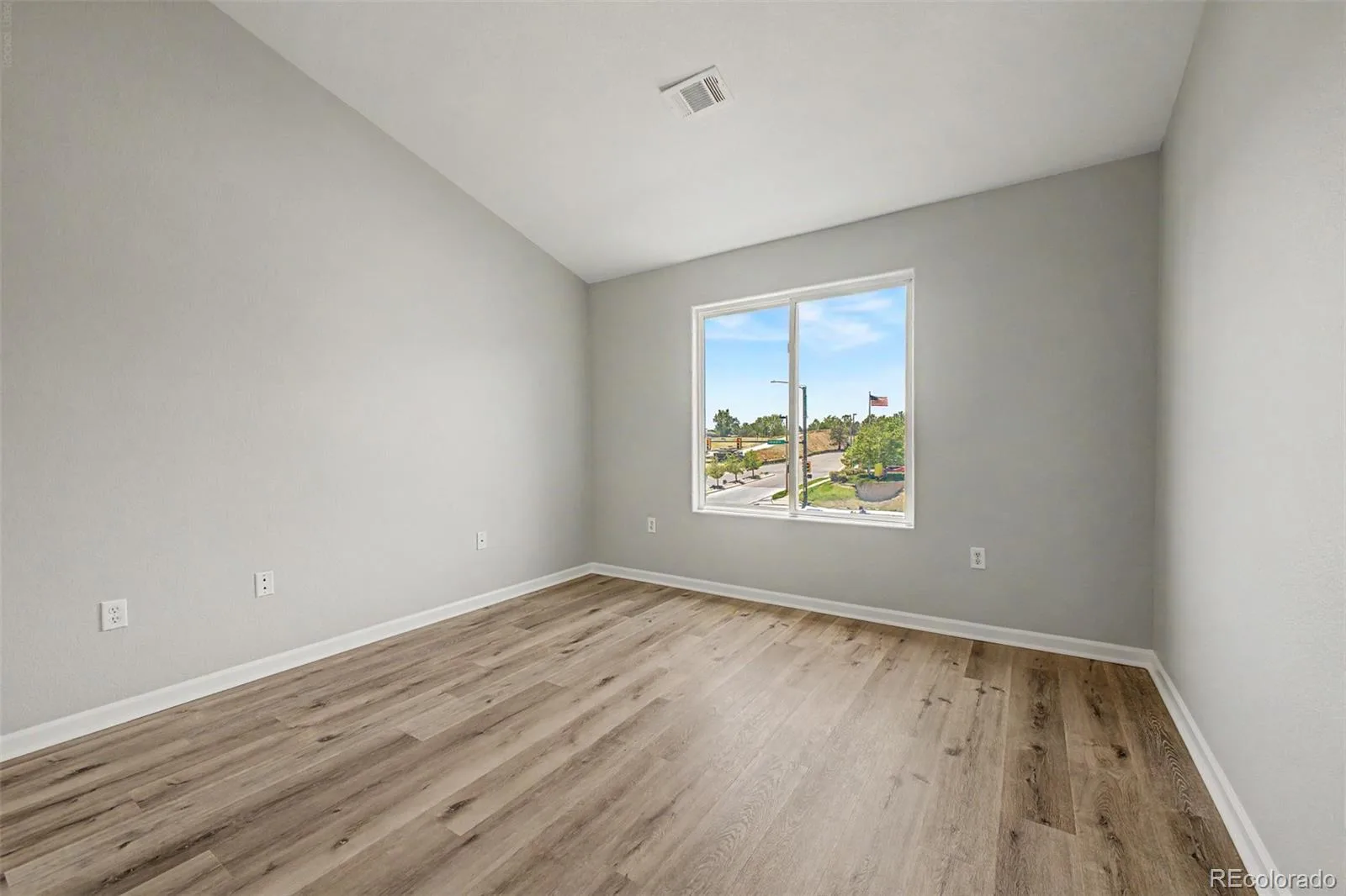 7479 S Alkire Street #302 Littleton CO 80127 | MLS #REC7905638 06182026203031 1600 20