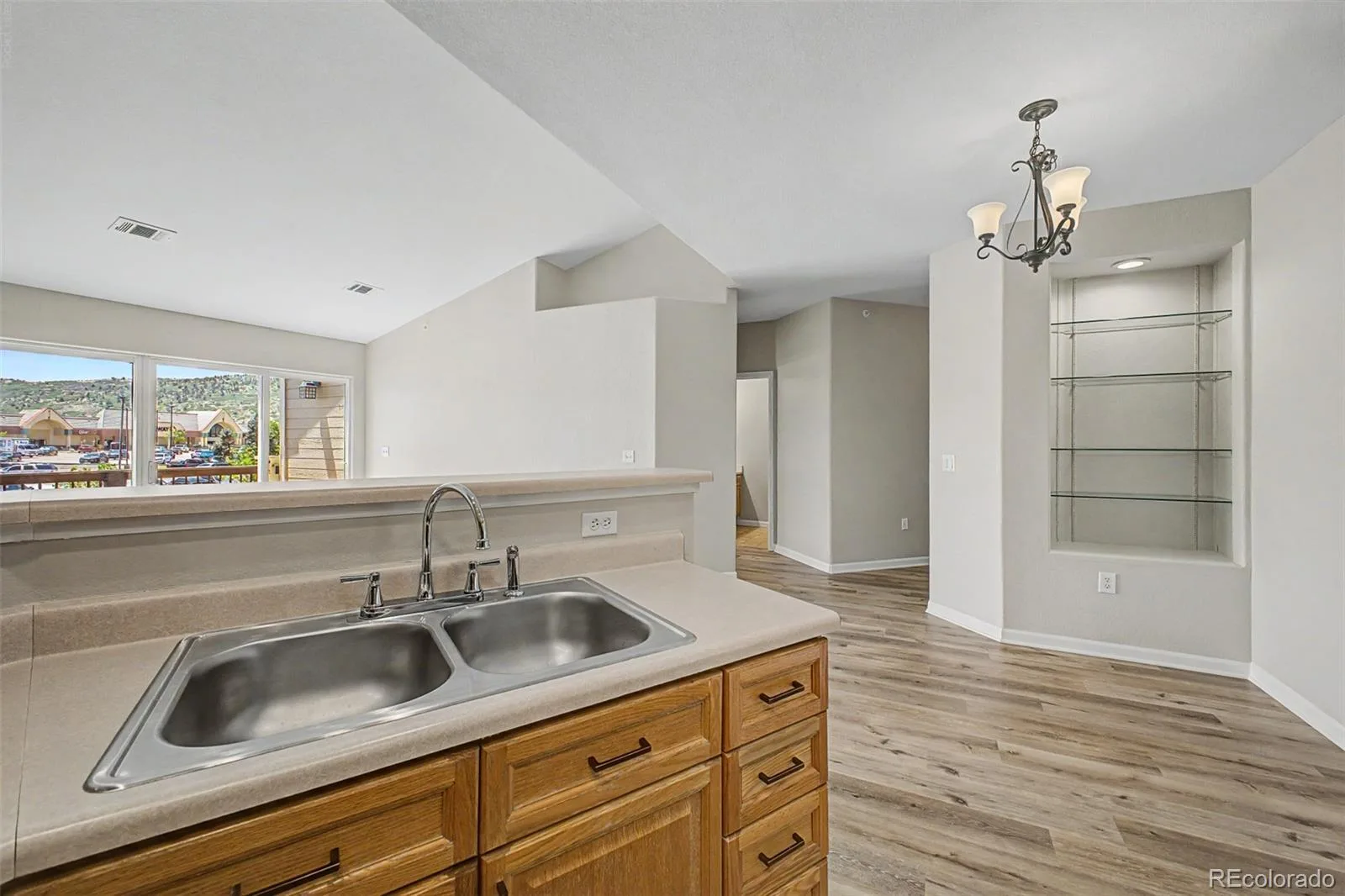 7479 S Alkire Street #302 Littleton CO 80127 | MLS #REC7905638 06182026203031 1600 7