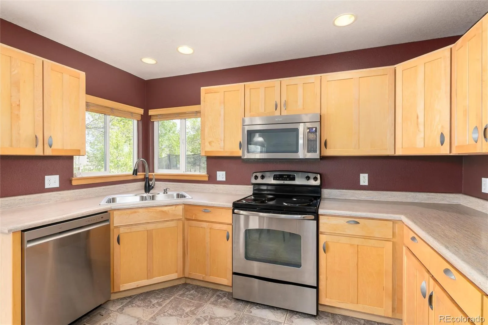5386 S Gray Street Littleton CO 80123 MLS #REC7908181 04212026003007 1600 18
