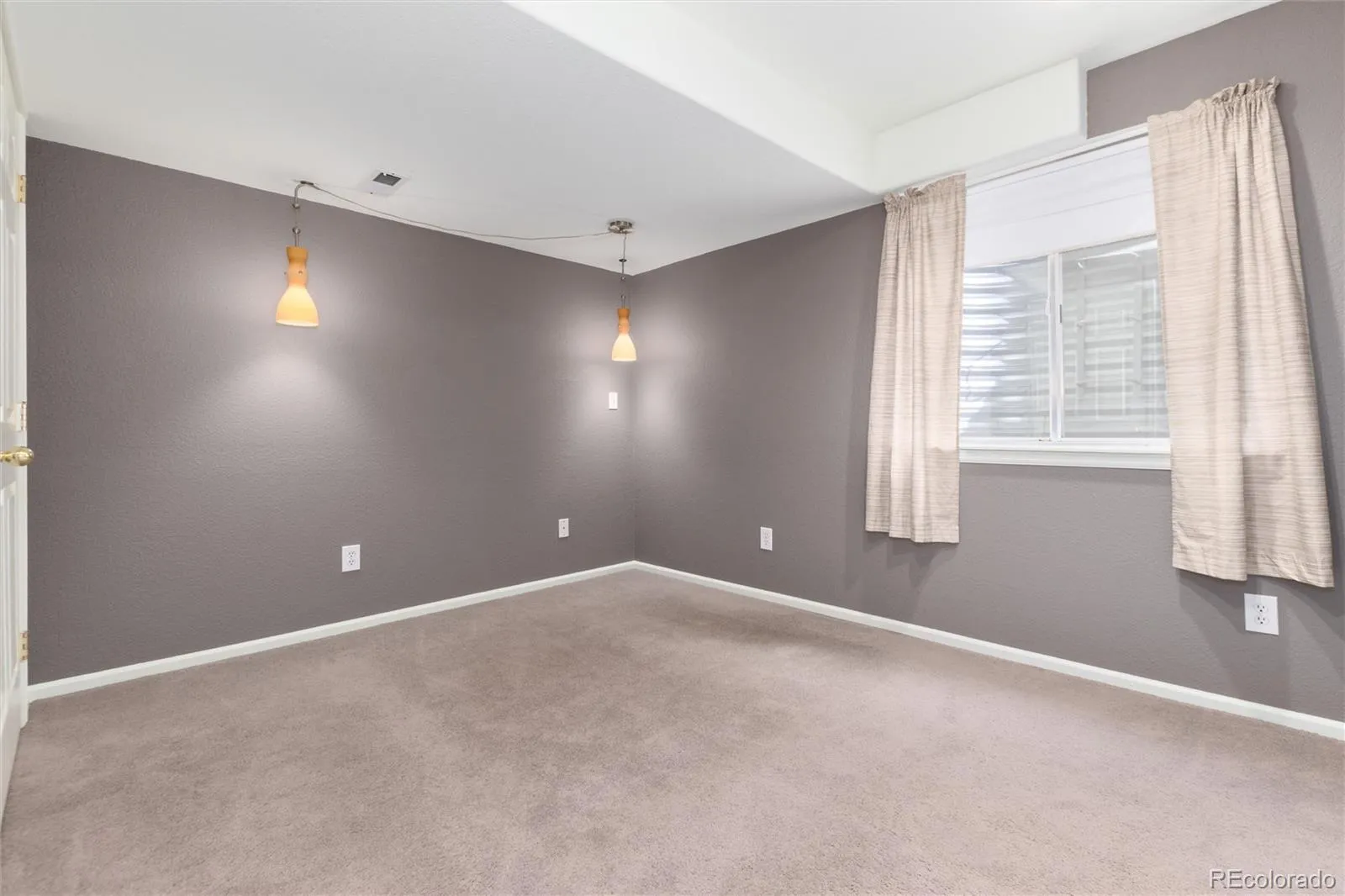 5386 S Gray Street Littleton CO 80123 MLS #REC7908181 04212026003007 1600 36