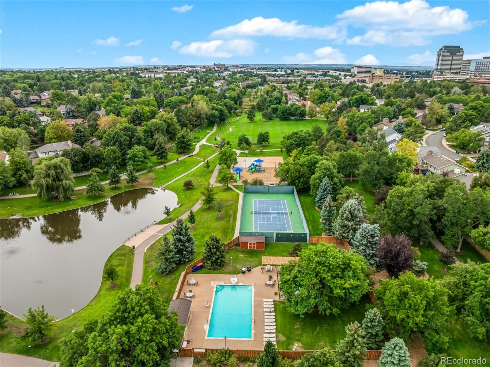 9896 E Maplewood Circle Englewood CO 80111 | MLS #REC7908989 08292026013548 1600 45