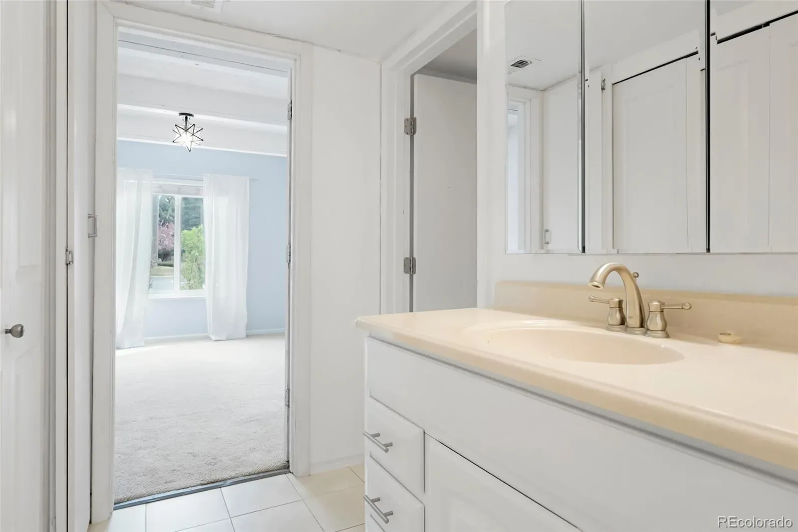 03262026010821 1600 11