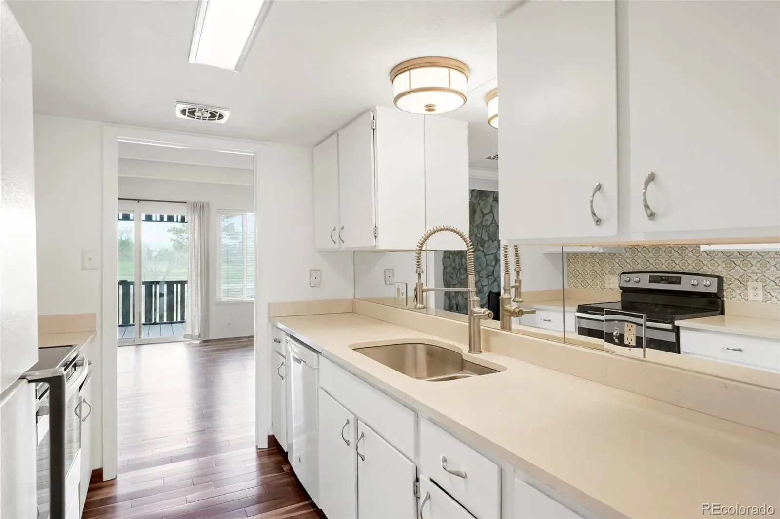 03262026010821 1600 6