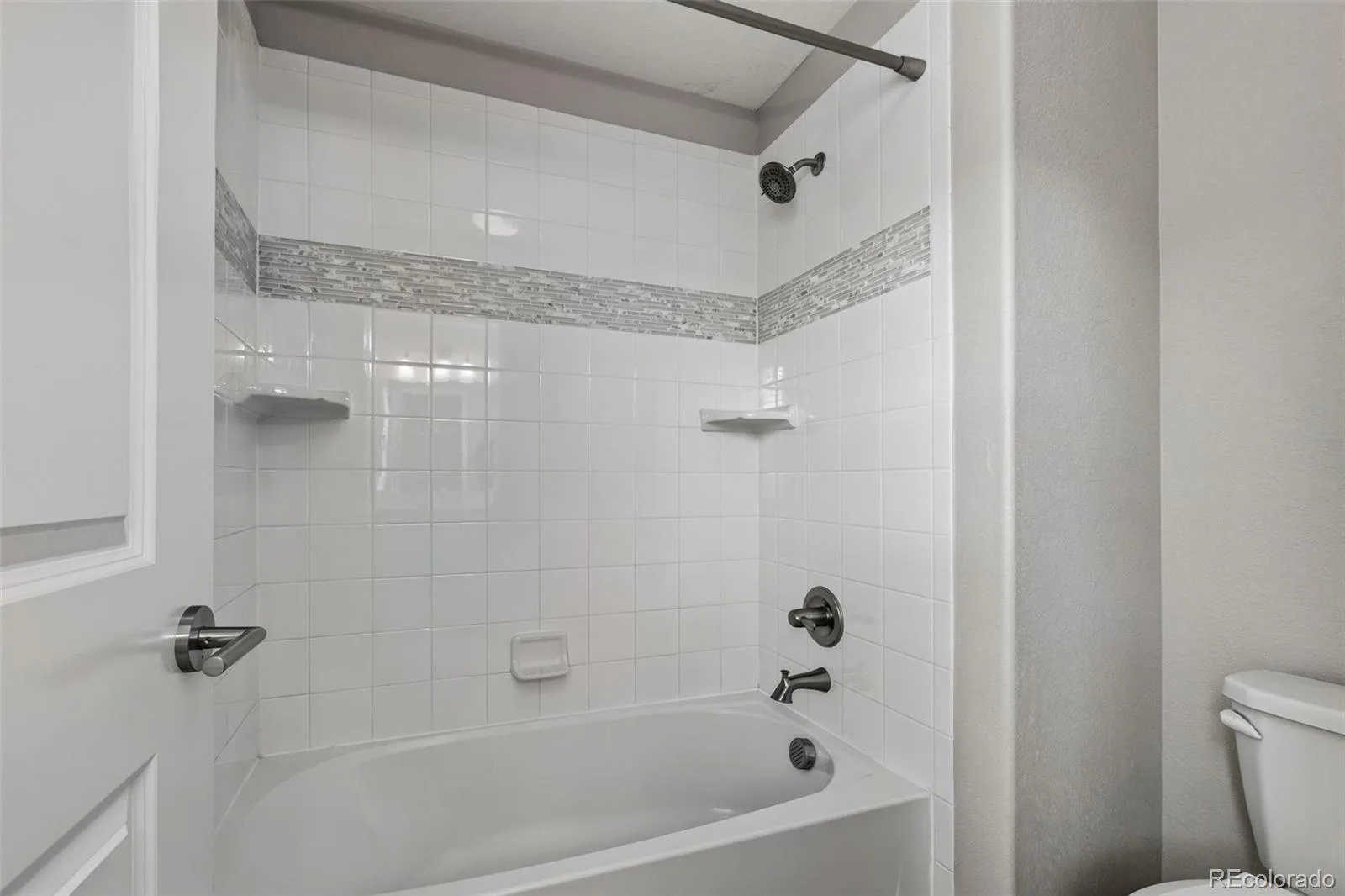6458 Amur Court Castle Rock CO 80108 | MLS #REC7911218 08182026162840 1600 37