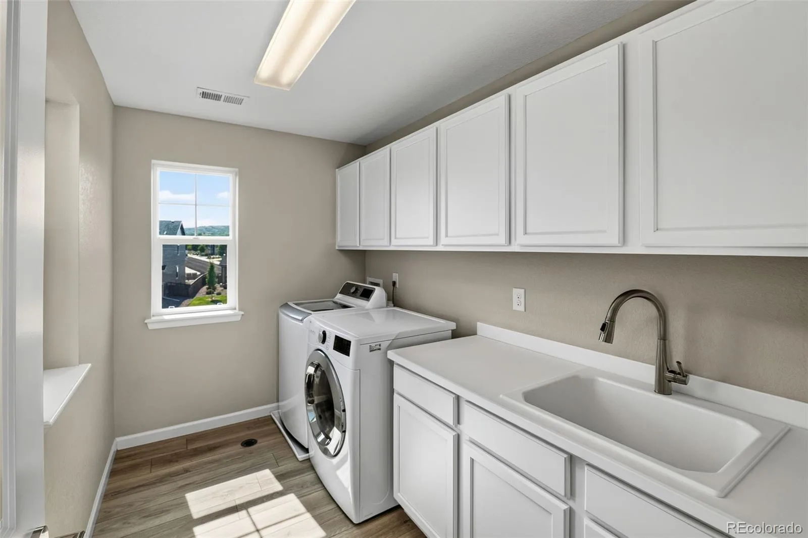 6458 Amur Court Castle Rock CO 80108 | MLS #REC7911218 08182026162840 1600 40