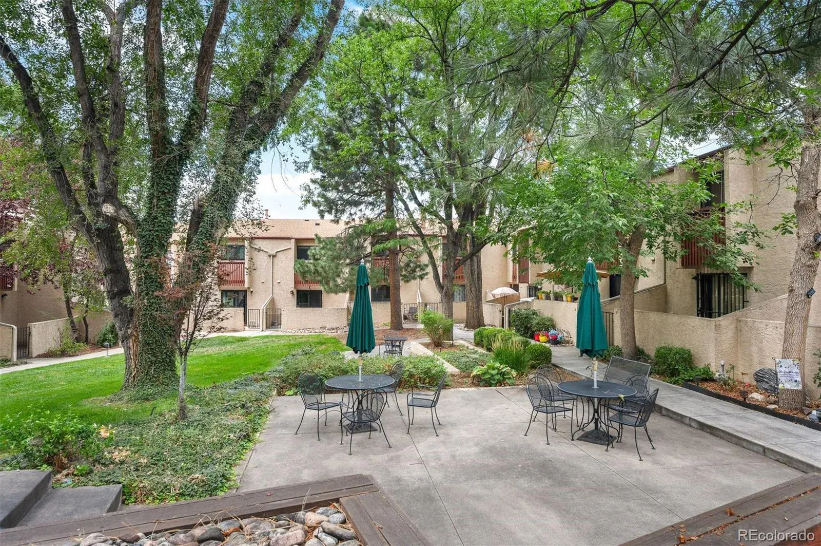 1060 S Parker Road #23 Denver CO 80231 | MLS #REC7912115 10032025032557 1600 28