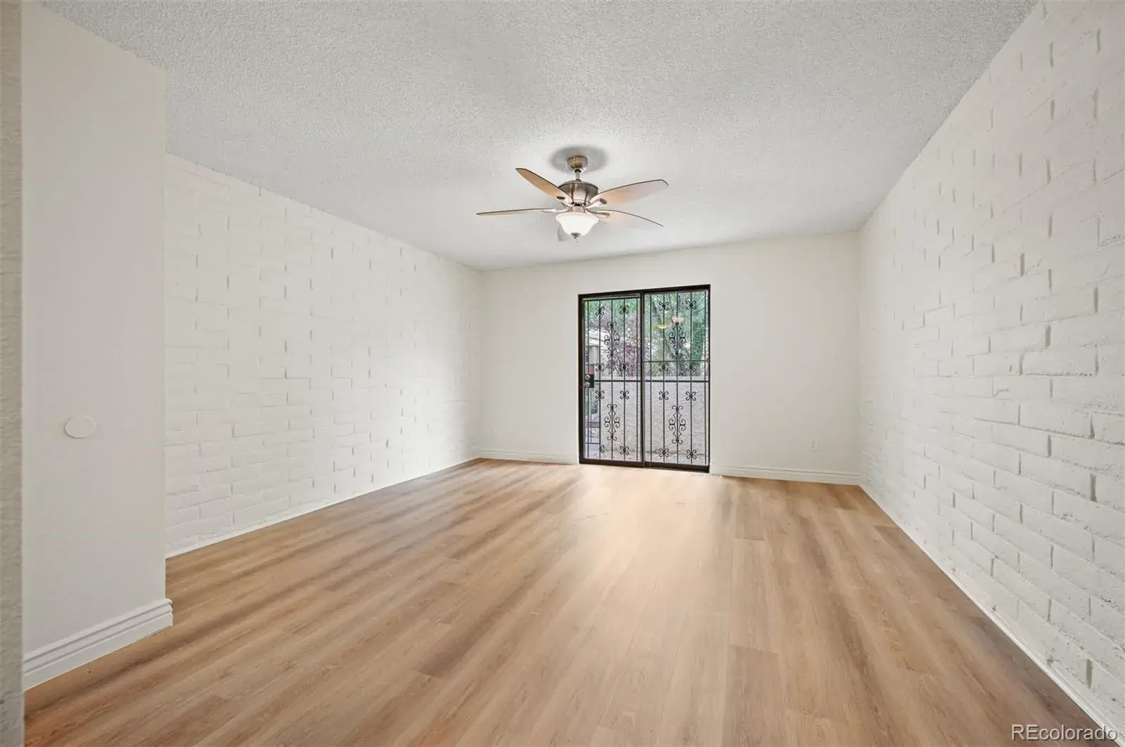 1060 S Parker Road #23 Denver CO 80231 | MLS #REC7912115 10032025032557 1600 9