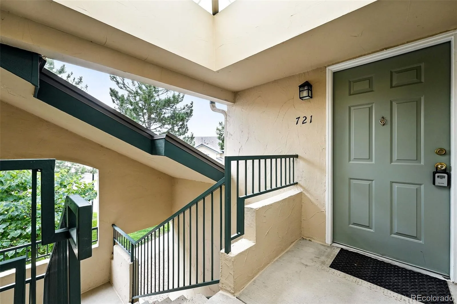 8671 E Dry Creek Road #721 Englewood CO 80112 | MLS #REC7913752 08202026154352 1600 2