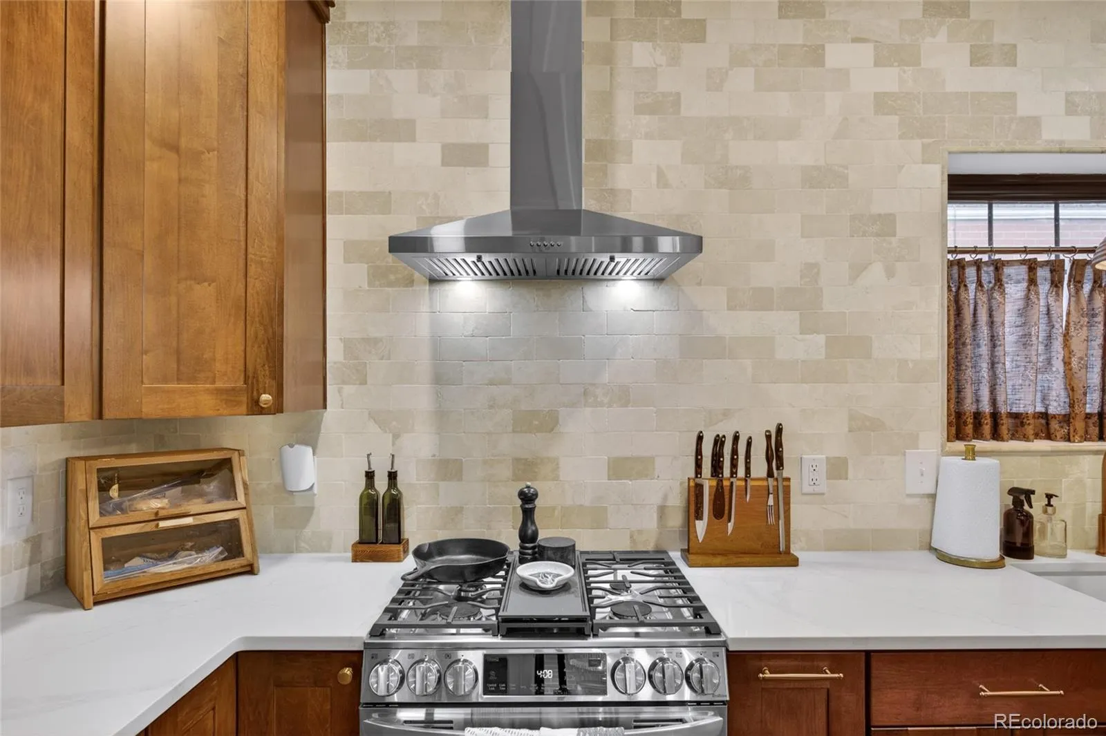 04202026182530 1600 16