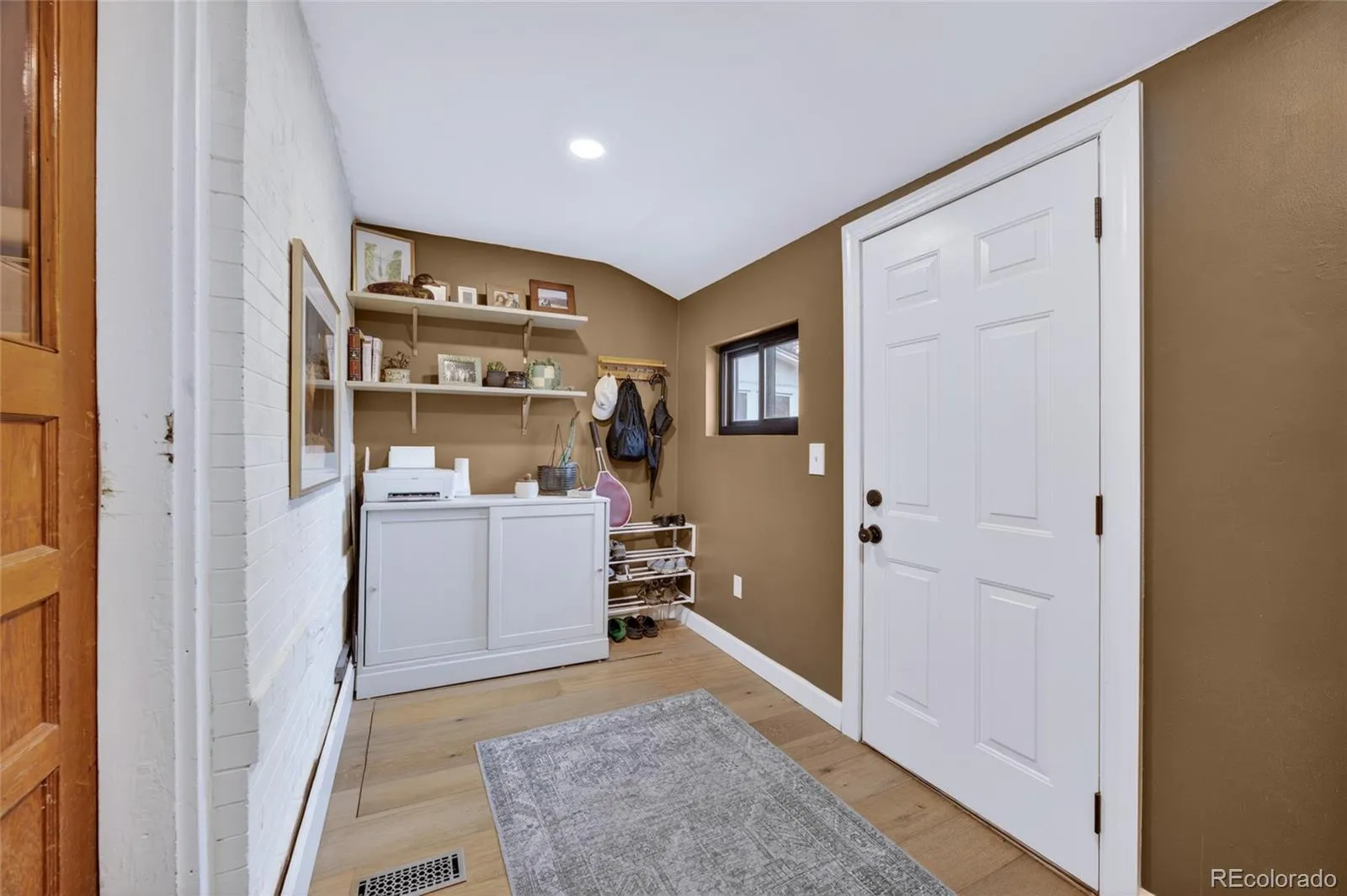 04202026182530 1600 21