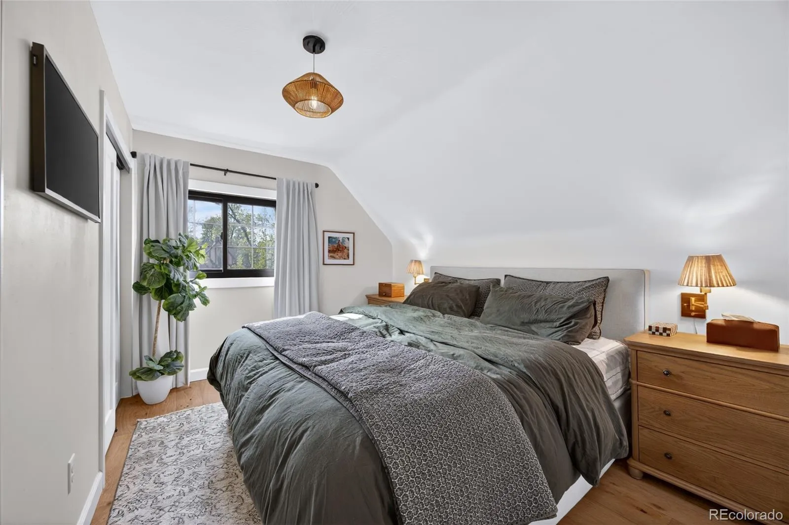 04202026182530 1600 27