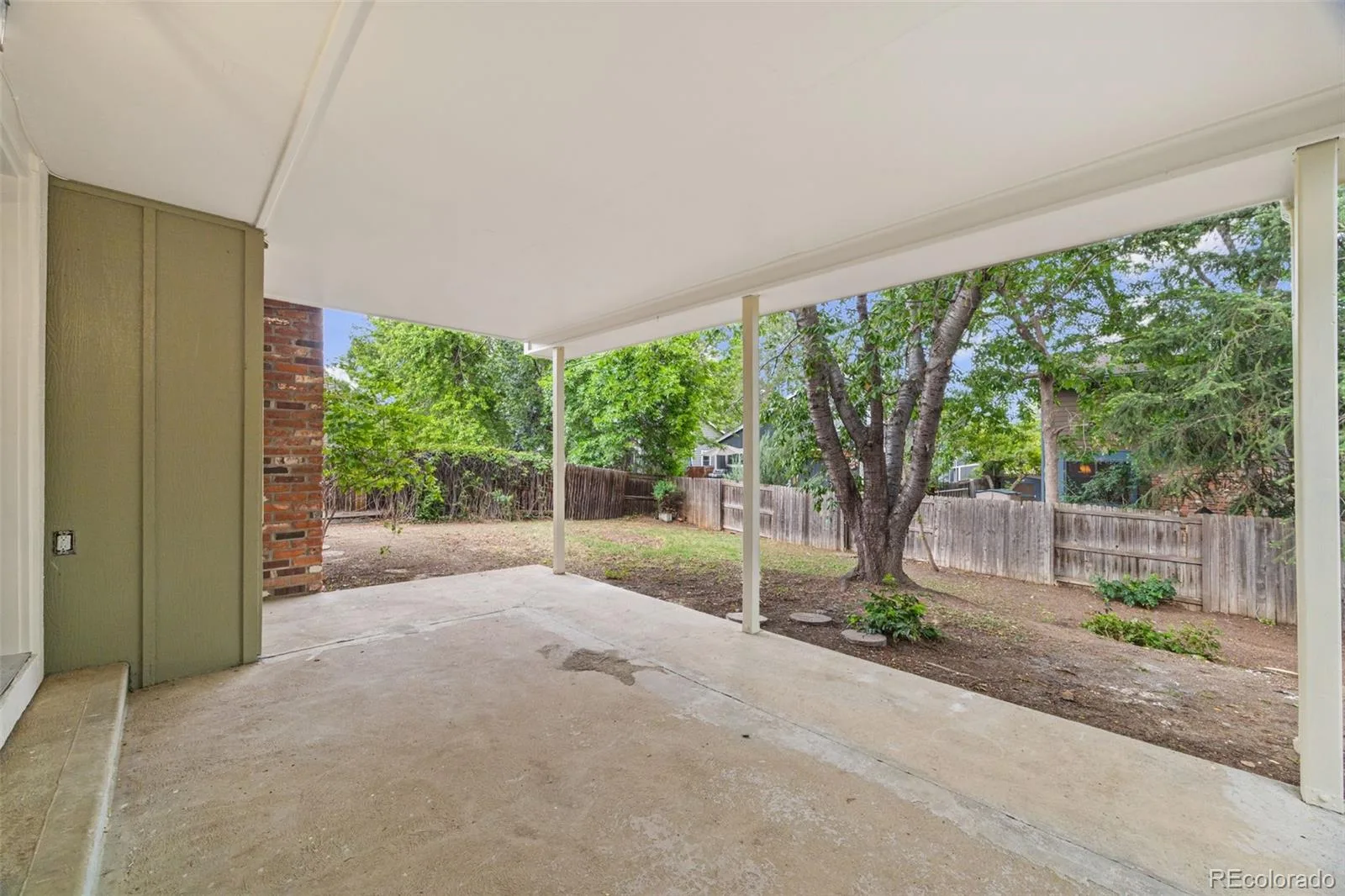 8162 Field Circle Arvada CO 80005 MLS #REC7915999 06082026204830 1600 39