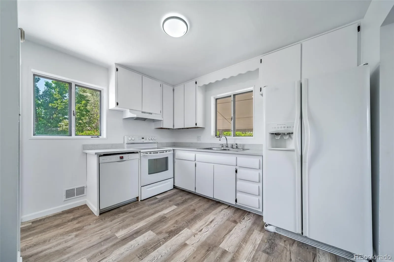 160 E 105th Avenue Denver CO 80233 | MLS #REC7917170 07022026055302 1600 14