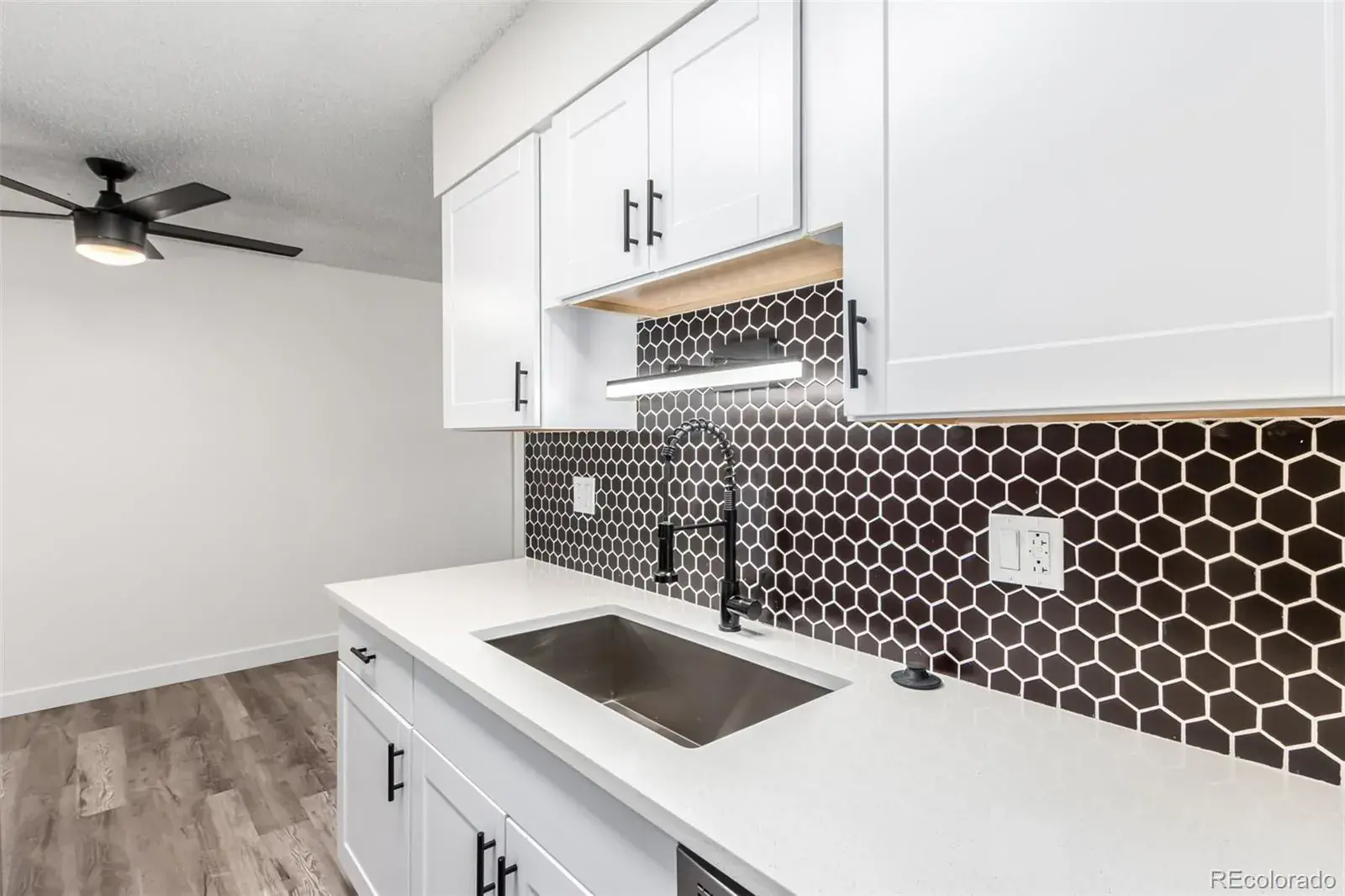 50 E Highline Circle #102 Centennial CO 80122 MLS #REC7918890 01152026012659 1600 0
