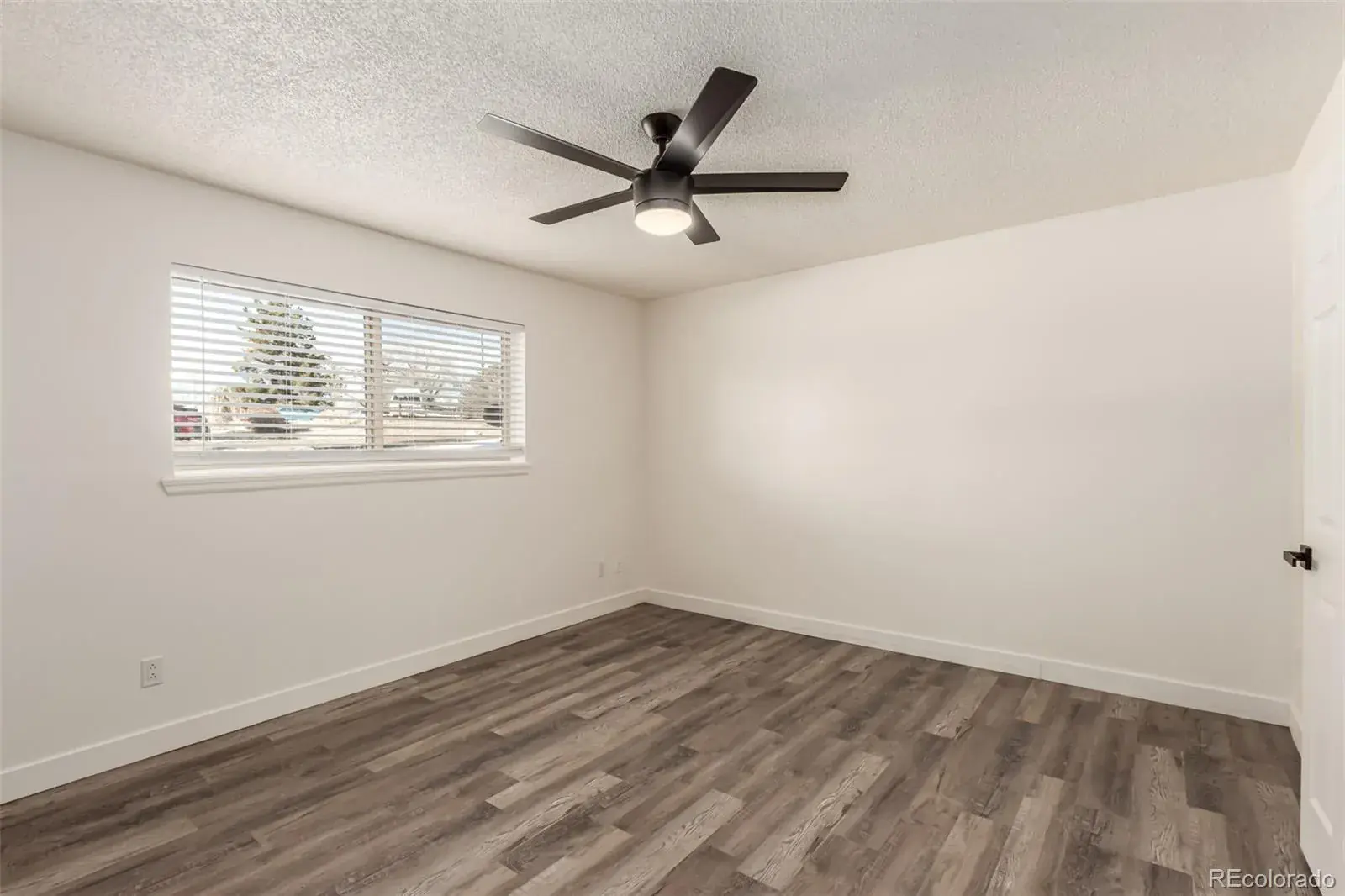 50 E Highline Circle #102 Centennial CO 80122 MLS #REC7918890 01152026012659 1600 13