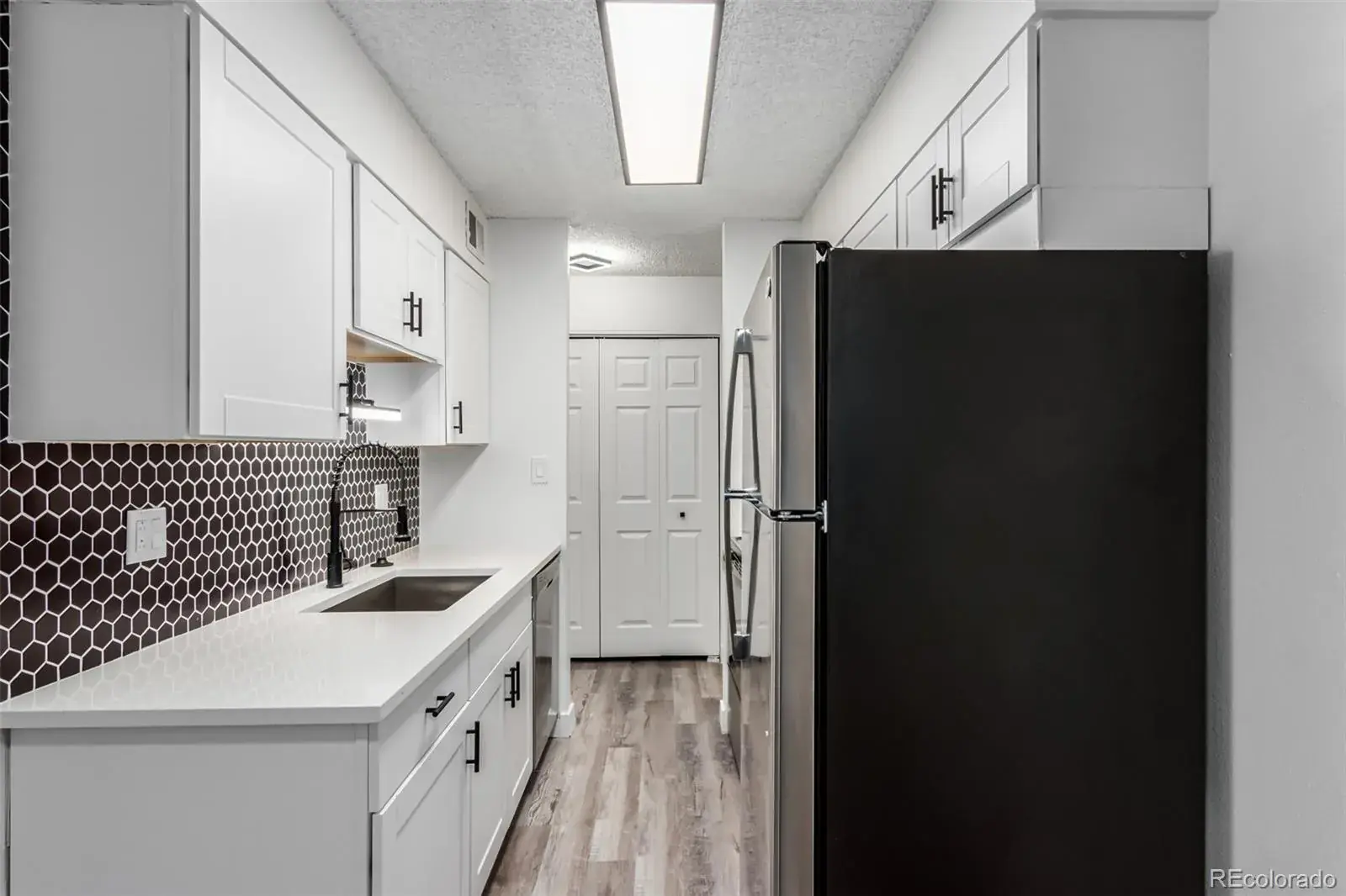 50 E Highline Circle #102 Centennial CO 80122 MLS #REC7918890 01152026012659 1600 3