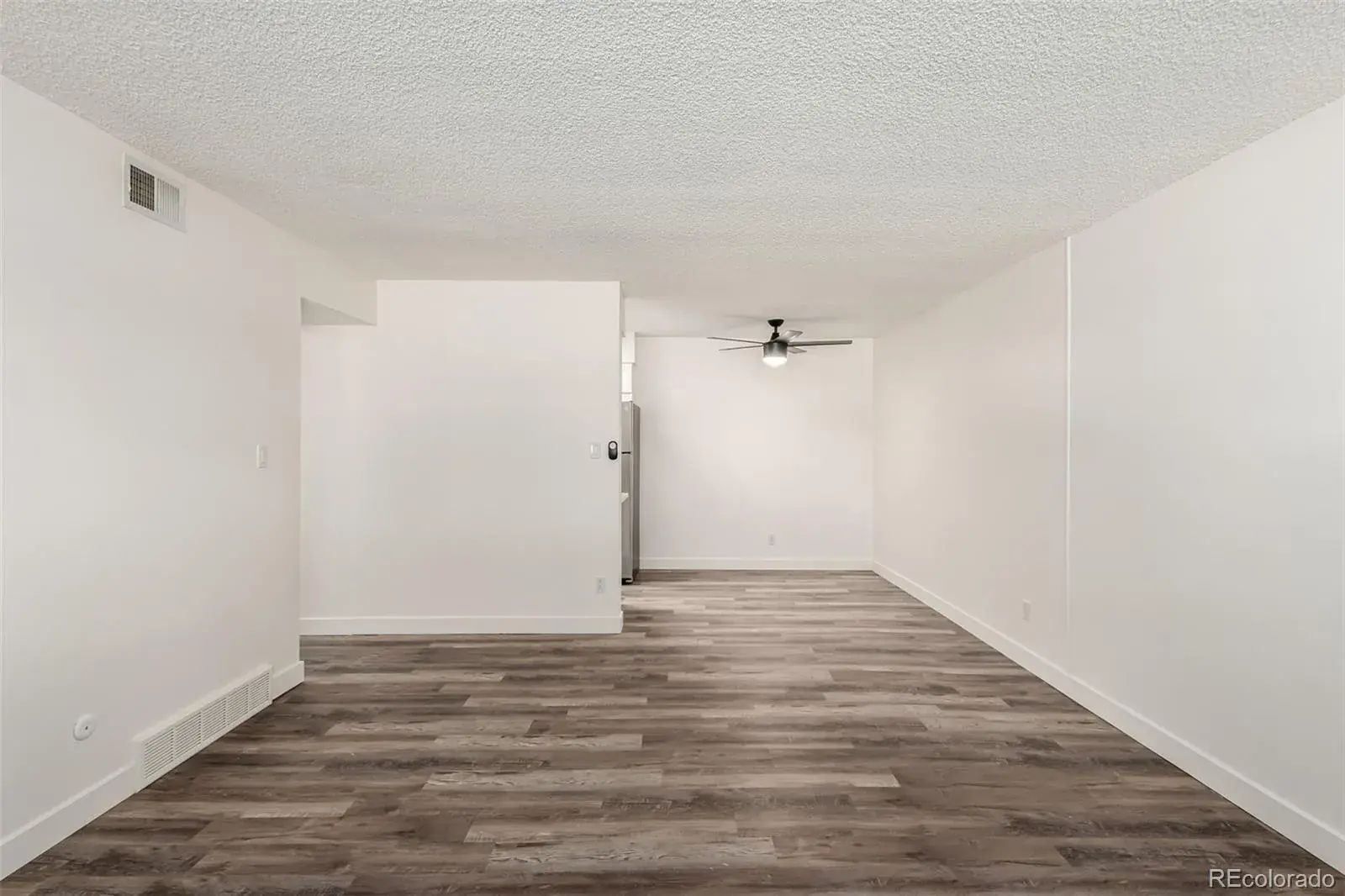 50 E Highline Circle #102 Centennial CO 80122 MLS #REC7918890 01152026012659 1600 9