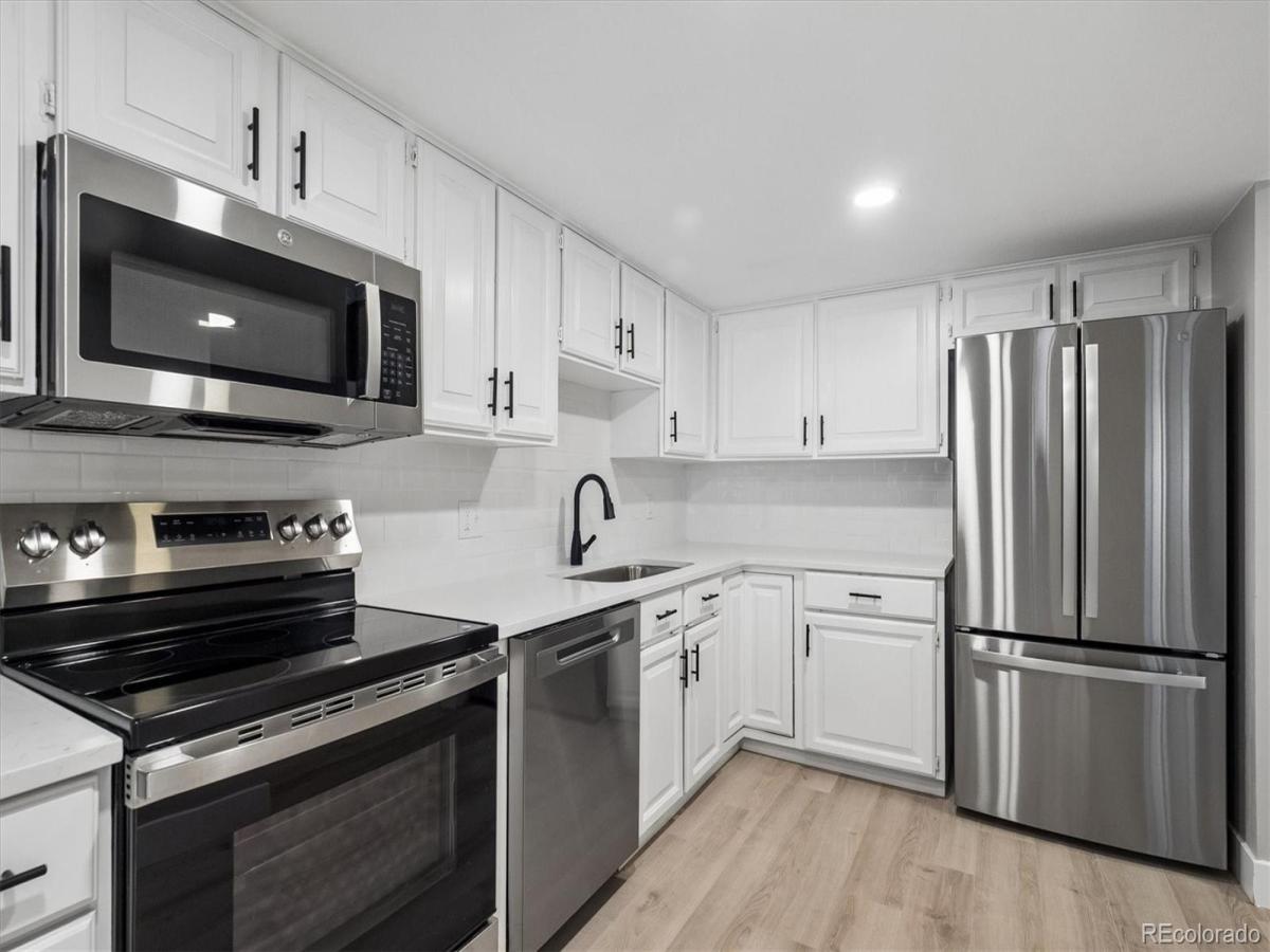 13901 E Marina Drive #102 Aurora CO 80014 | MLS #REC7920614 MLS #REC7920614 image #0
