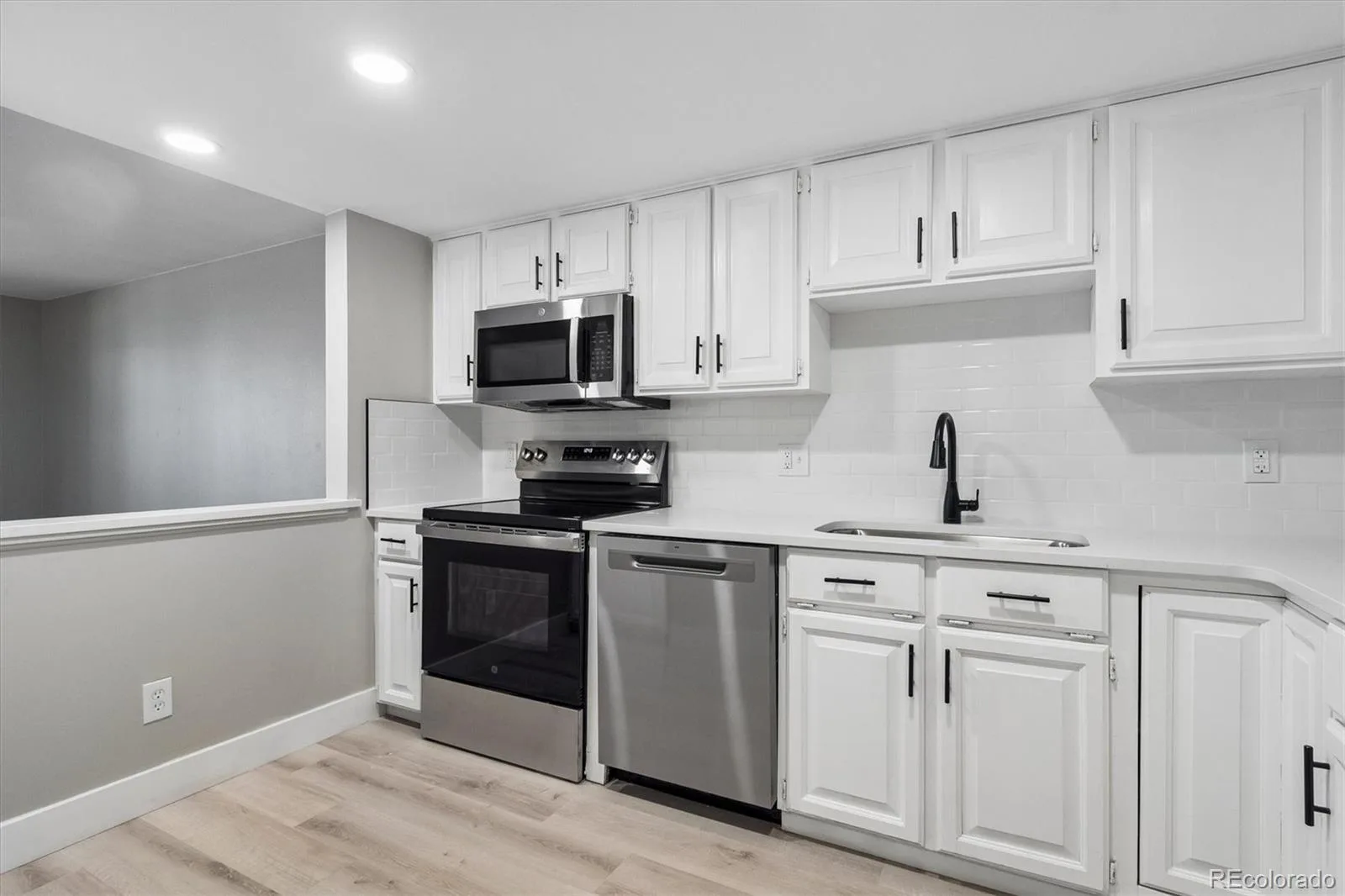 13901 E Marina Drive #102 Aurora CO 80014 | MLS #REC7920614 08282026234607 1600 7